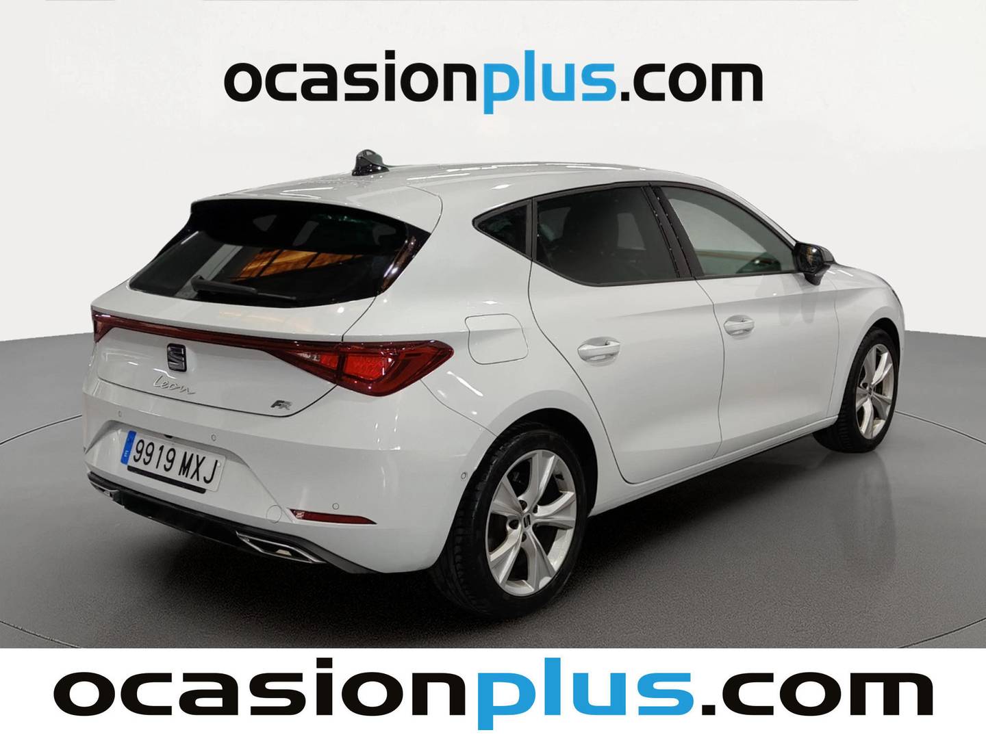 Foto trasera Seat León Seat León 1.0 eTSI S&S FR 25 Aniversario DSG (110 CV) izquierda