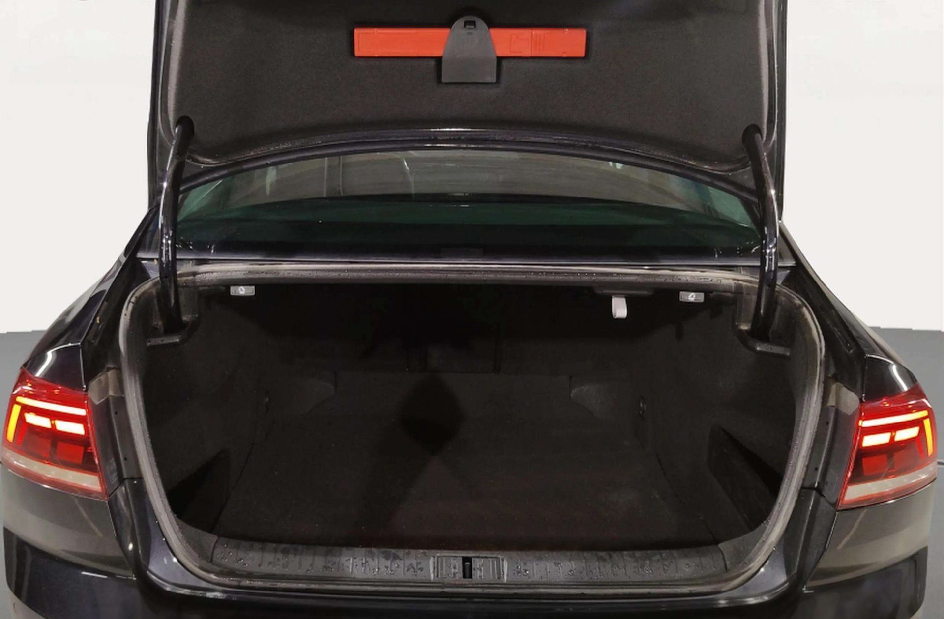 Volkswagen Passat Executive 1.5 TSI DSG - foto 19