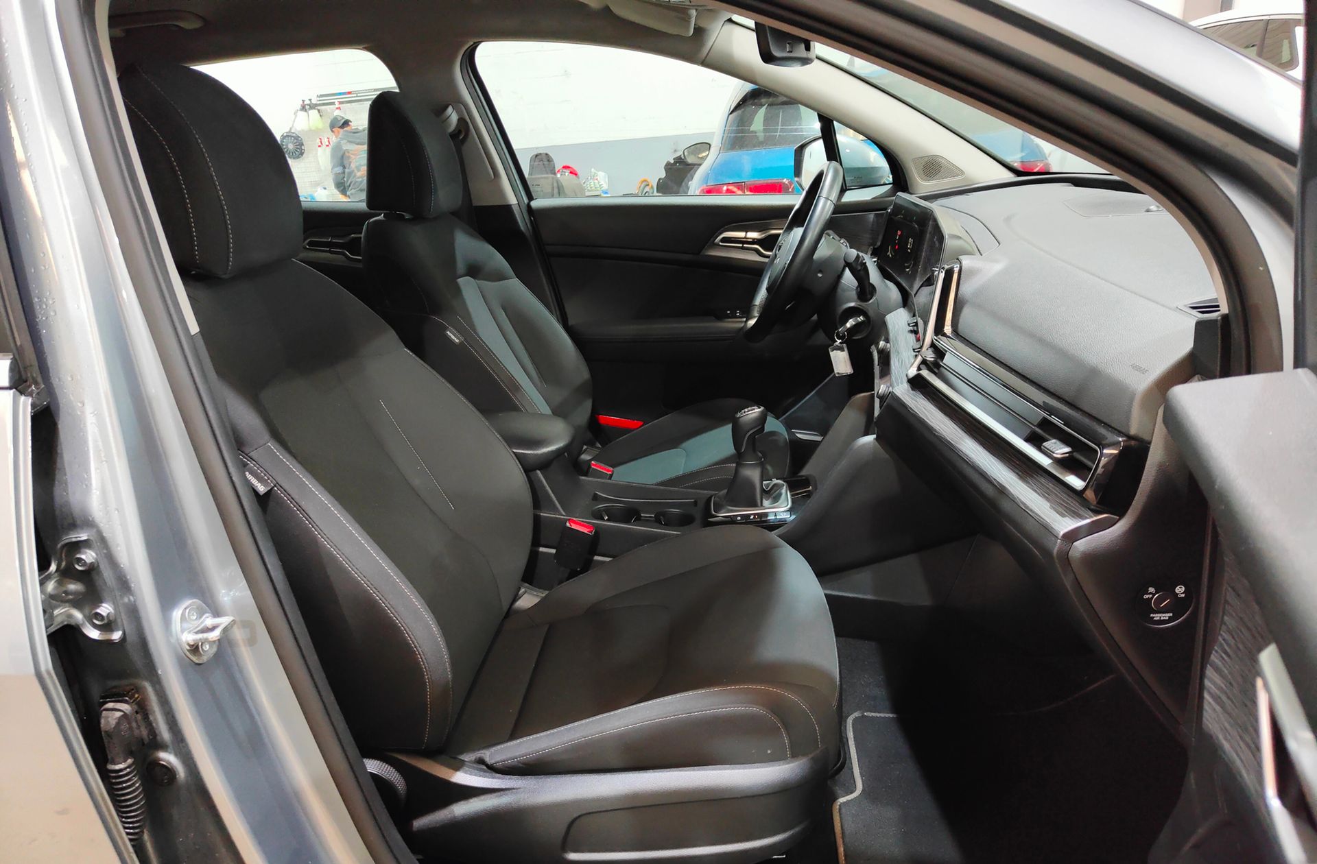 Kia Sportage 1.6 CRDi MHEV Business 4x2 - foto 20