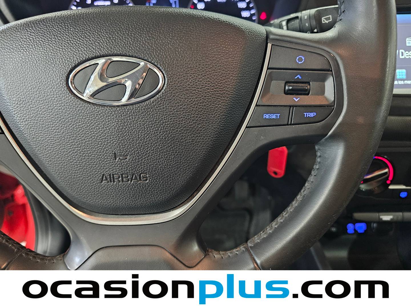 Hyundai i20 Hyundai i20 1.2 MPI Essence LE (75 CV) 75cv