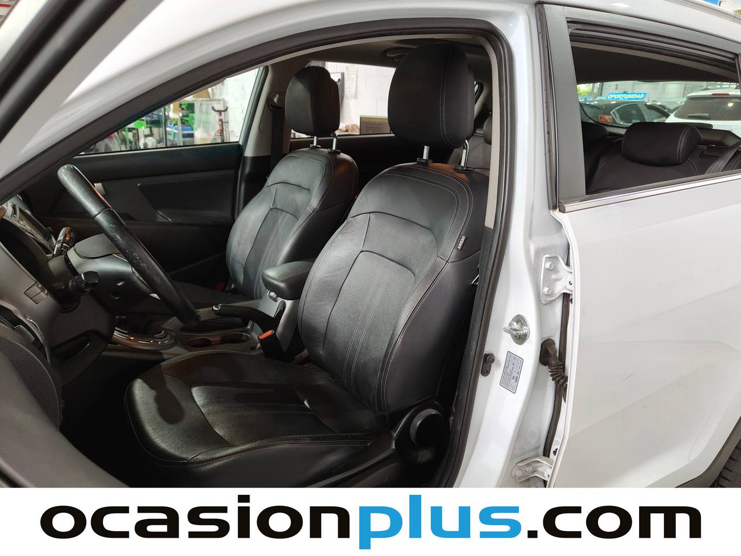 Foto asientos delanteros KIA Sportage Kia Sportage 1.7 CRDI VGT x-Tech Eco-Dynam 4x2 (115 CV)