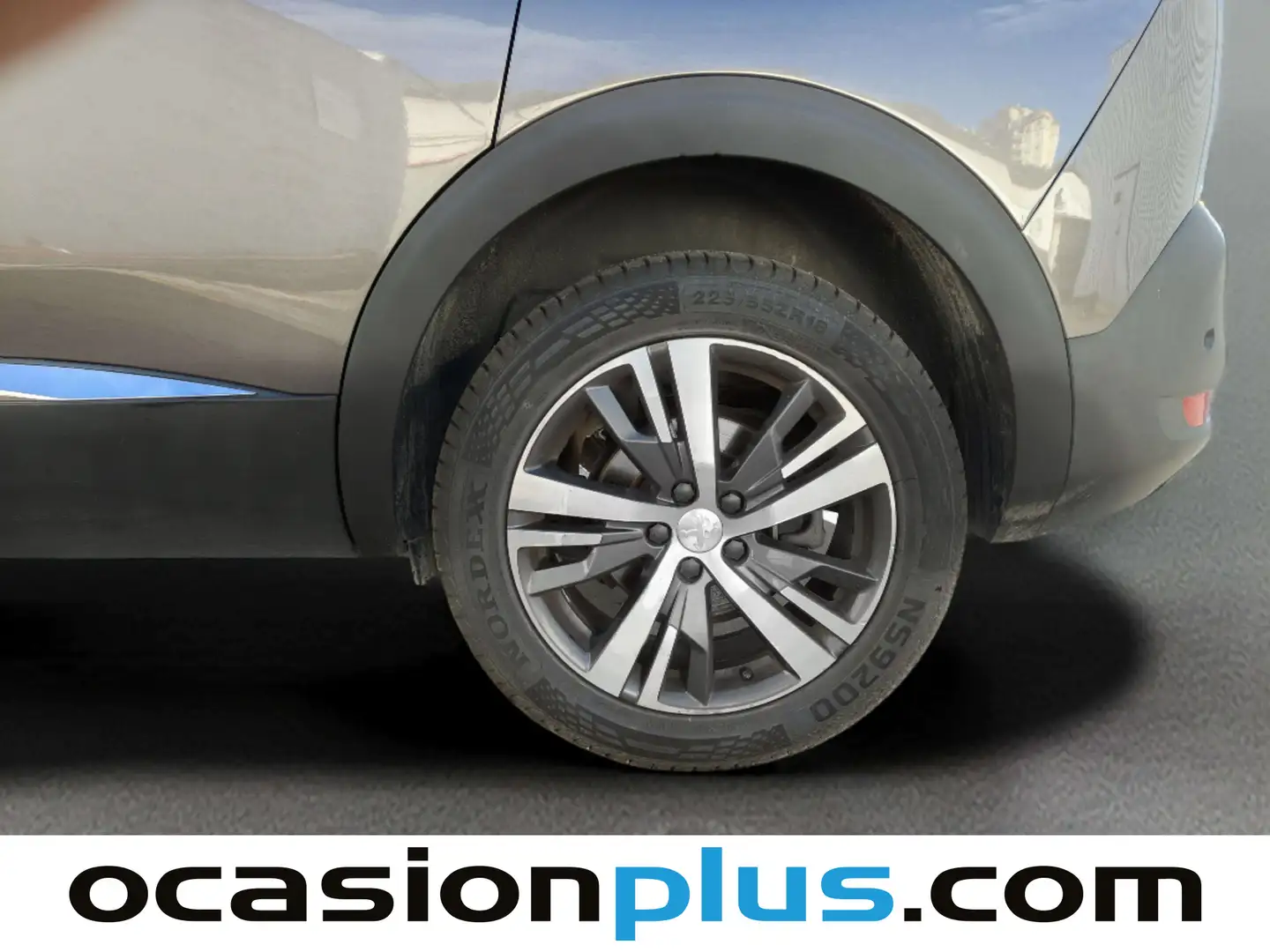 Foto Peugeot 5008 Peugeot 5008 PureTech 130 S&S Allure Pack EAT8 (130 CV)