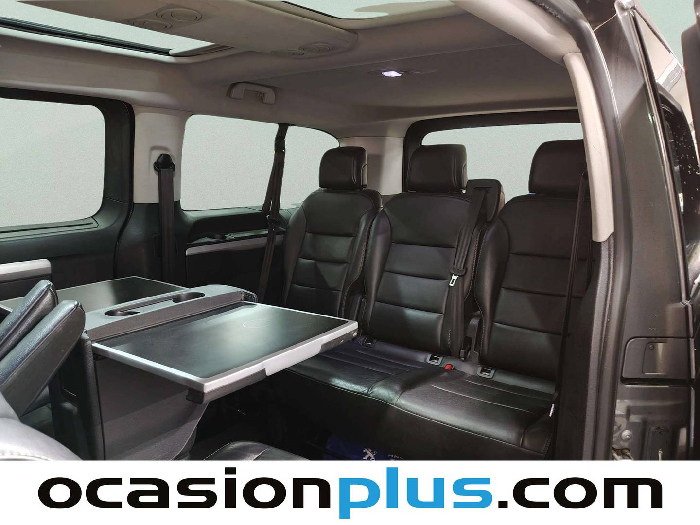 Fotos maletero Peugeot Traveller Peugeot Traveller Business VIP Long BlueHDi (150 CV) 7 Plazas