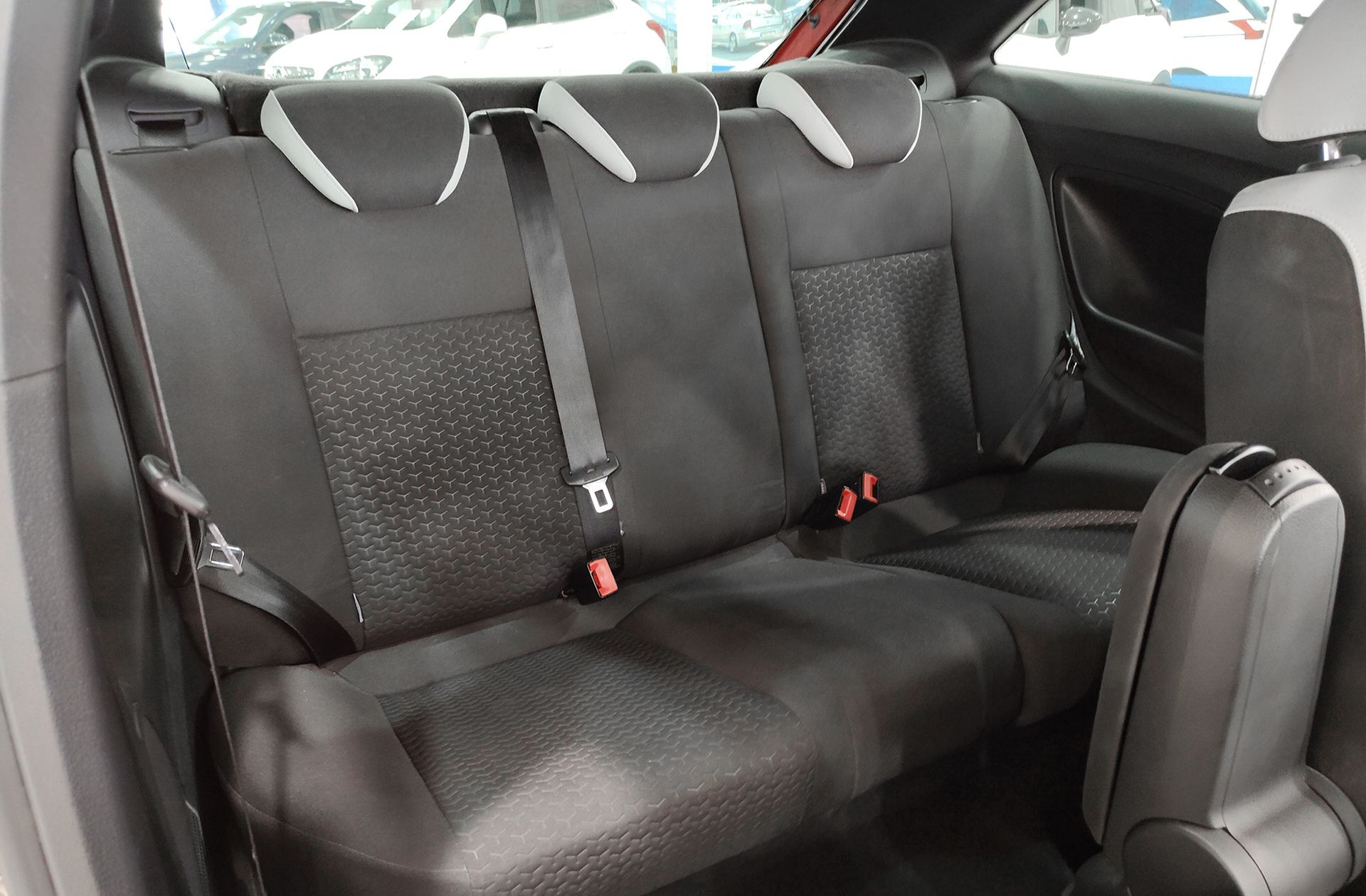 SEAT Ibiza SC 1.8 TSI Cupra - foto 17