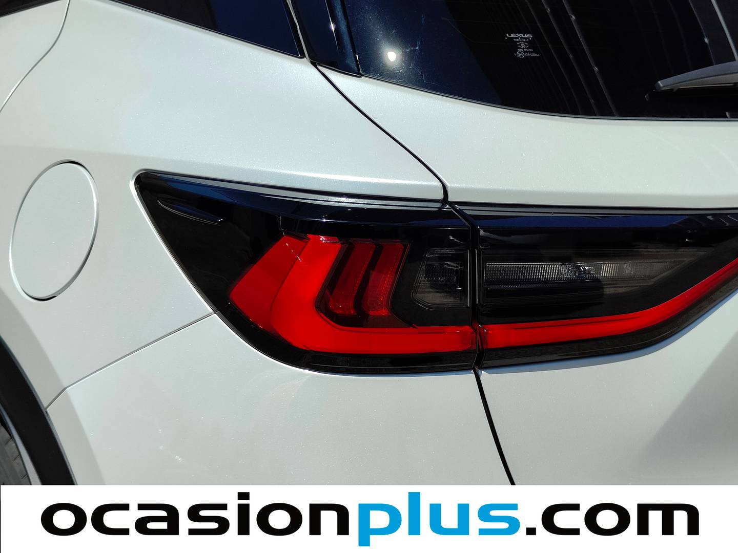 Lexus LBX Lexus LBX 1.5 HEV Emotion+  (136 CV) al mejor precio