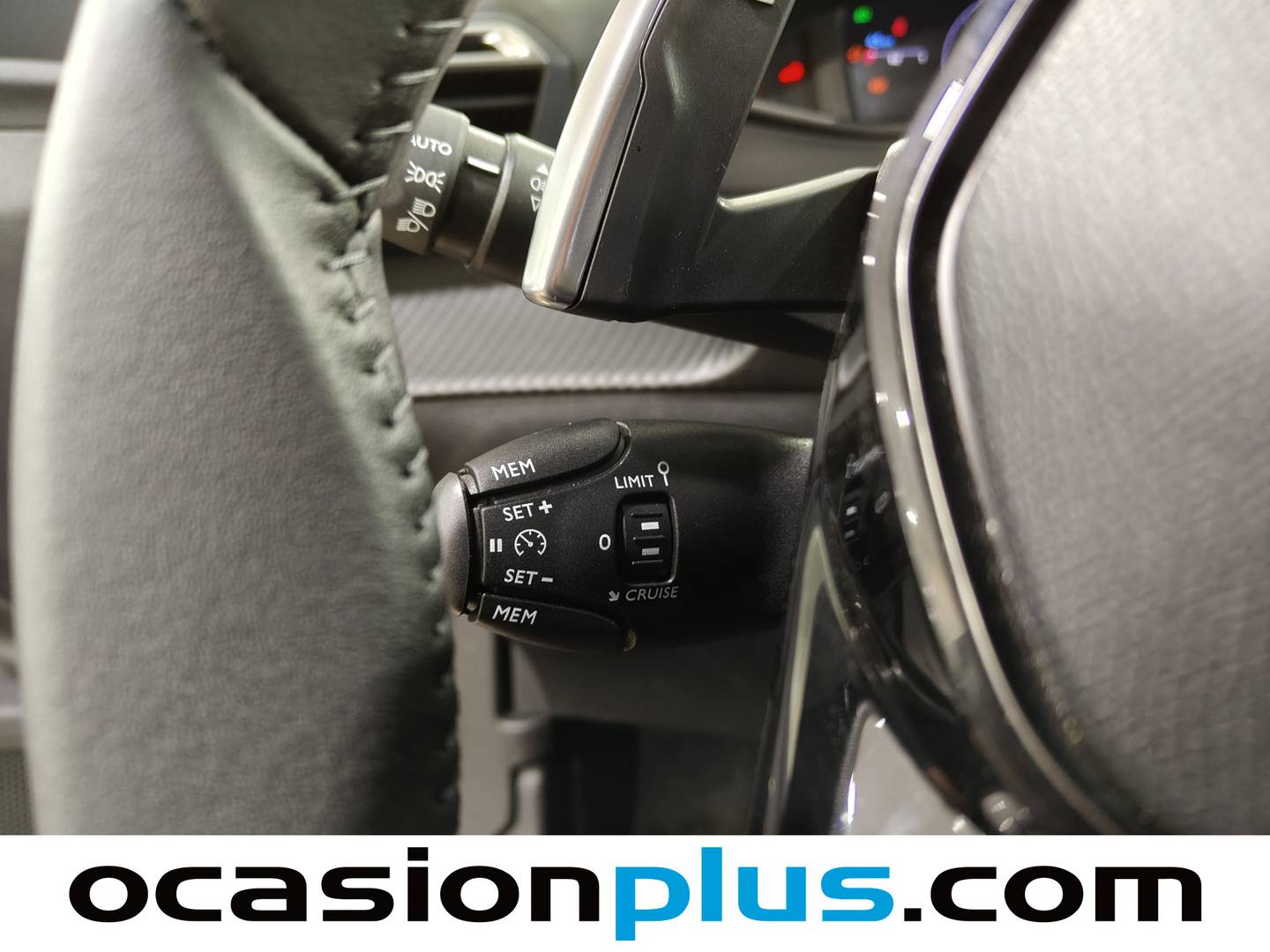 Peugeot 2008 Peugeot 2008 Allure Hybrid eDCS6 (145 CV) híbrido