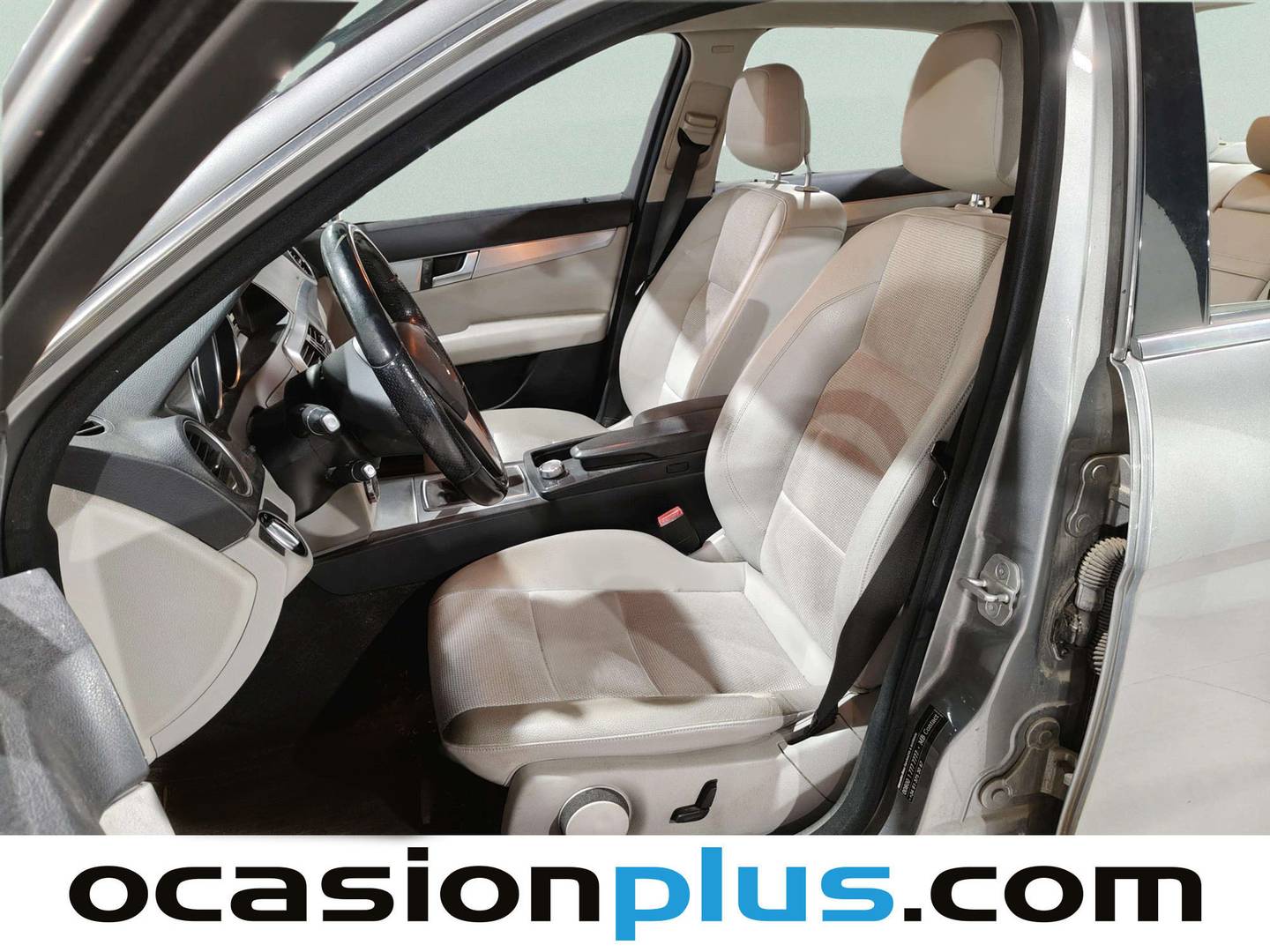 Foto asientos delanteros Mercedes Clase C Mercedes Clase C 200 CDI Blue Efficiency Avantgarde Edition (136 CV)