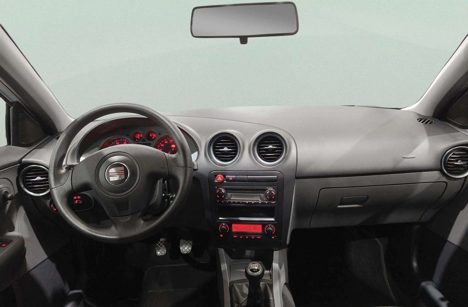 SEAT Ibiza 1.4 16v Reference - foto 6