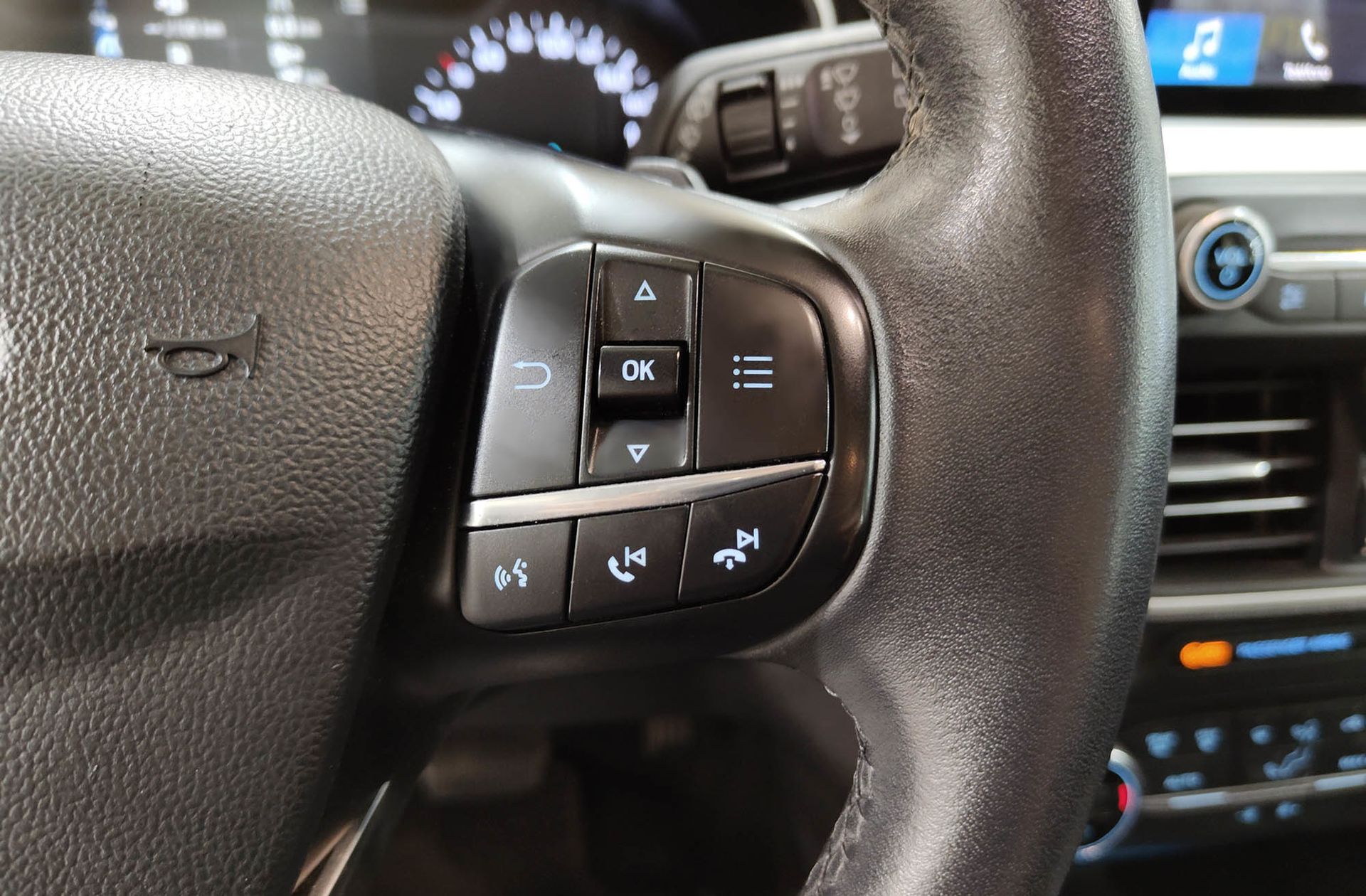 Ford Focus SportBreak 1.5 EcoBlue Trend+ - foto 28