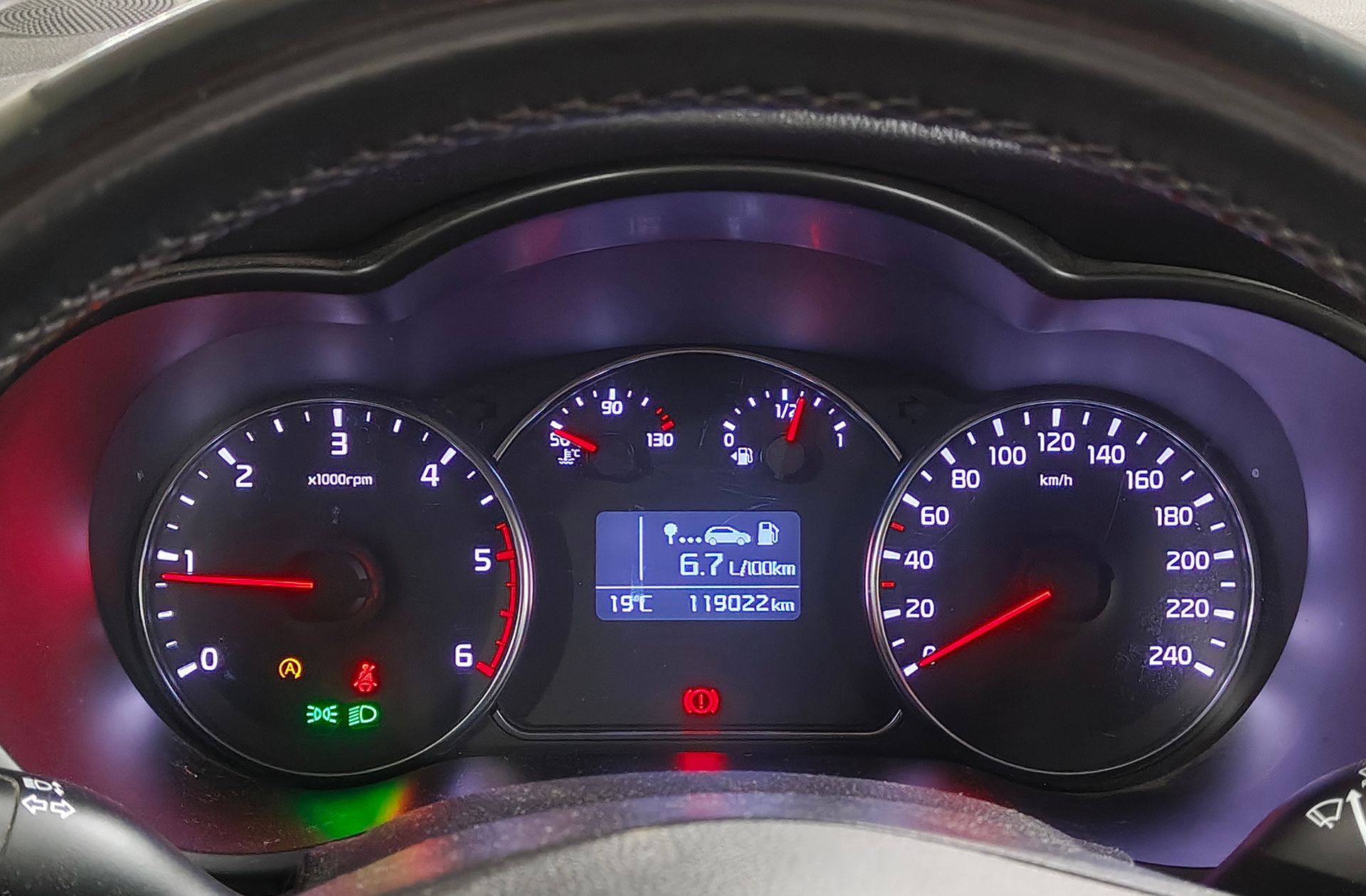 Kia Carens 1.7 CRDi VGT Concept Eco-Dynam - foto 24