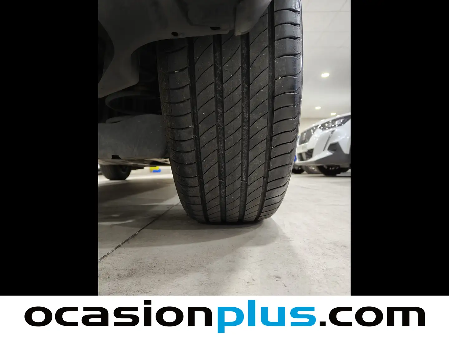 Foto Peugeot 5008 Peugeot 5008 BlueHDI 130 S&S Allure Pack EAT8 (130 CV) 7 PLAZAS