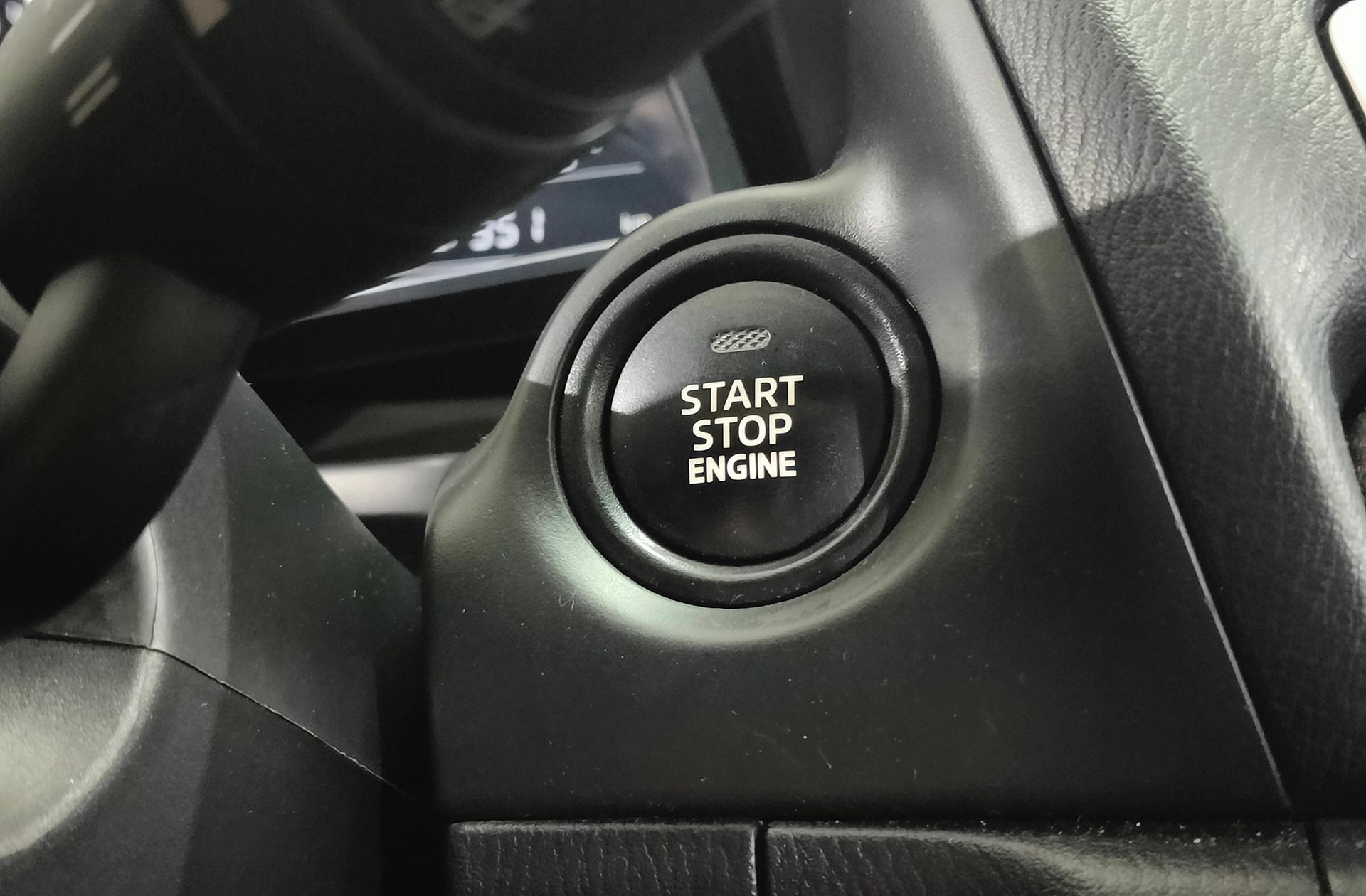 Mazda Mazda3 2.0 GE Black Tech Edition - foto 30