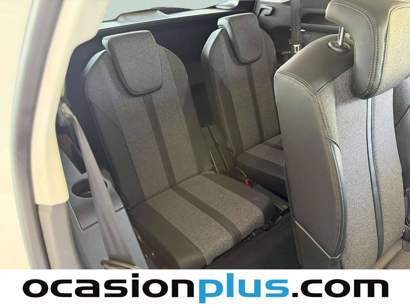 Peugeot 5008 Peugeot 5008 PureTech 130 S&S Allure (130 CV) 7 plazas km 0