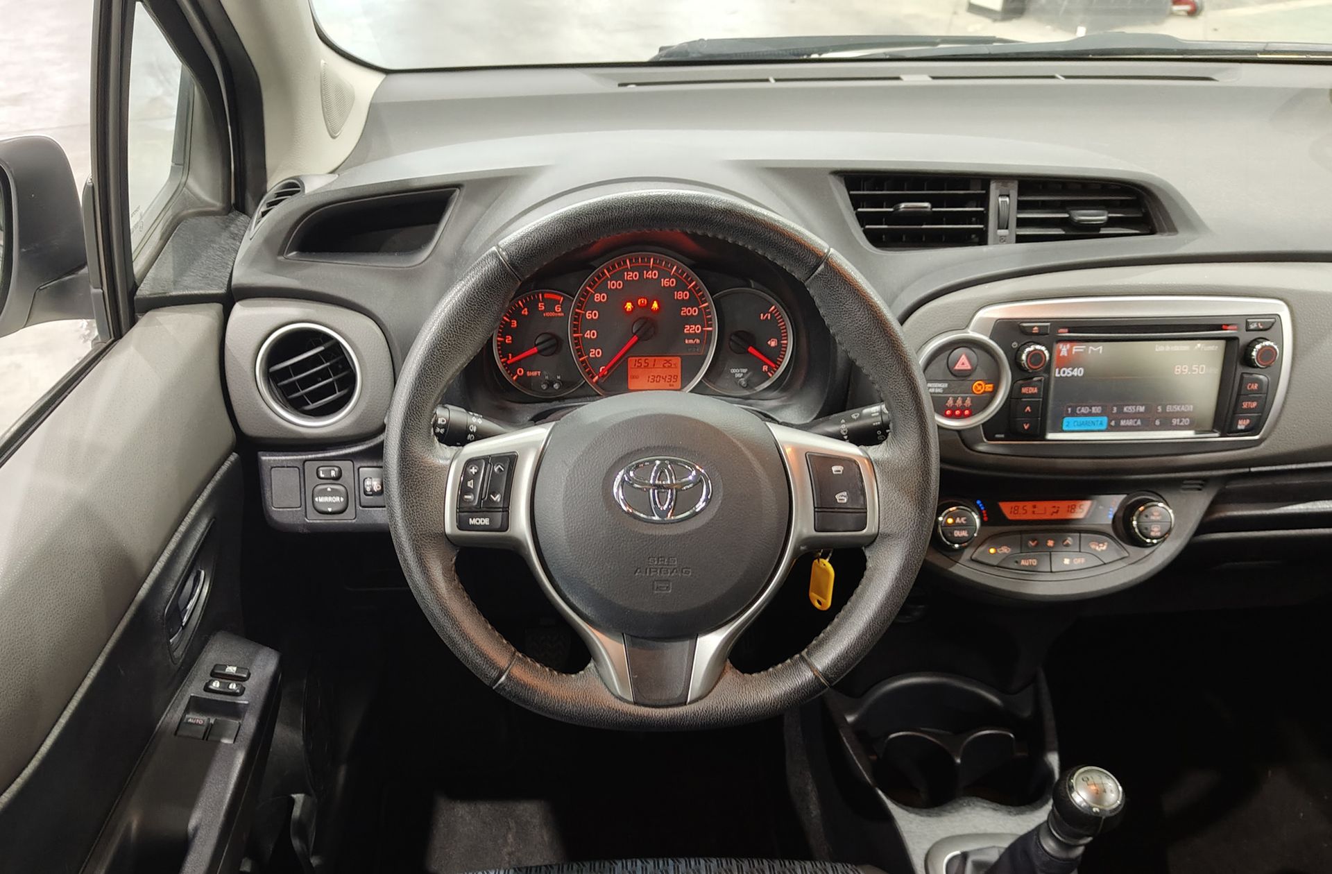 Toyota Yaris 90D Active - foto 17