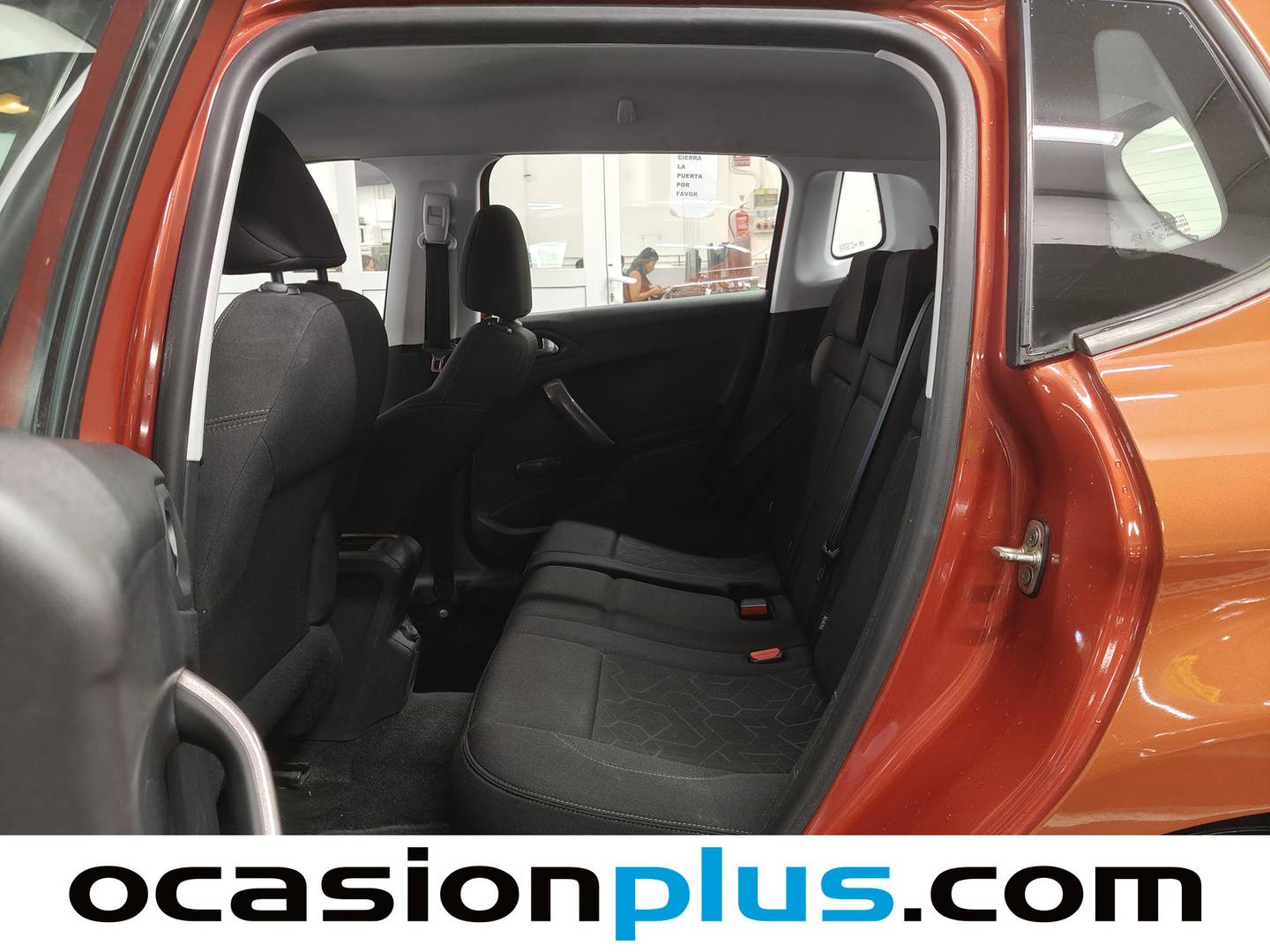 Foto asientos traseros Peugeot 2008 Peugeot 2008 VTI 82 Active (82 CV)