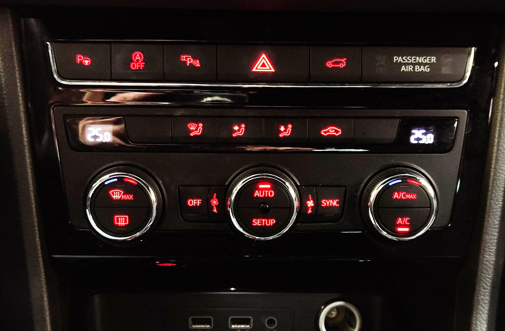 SEAT Ateca 2.0 TSI FR 4Drive DSG - foto 34