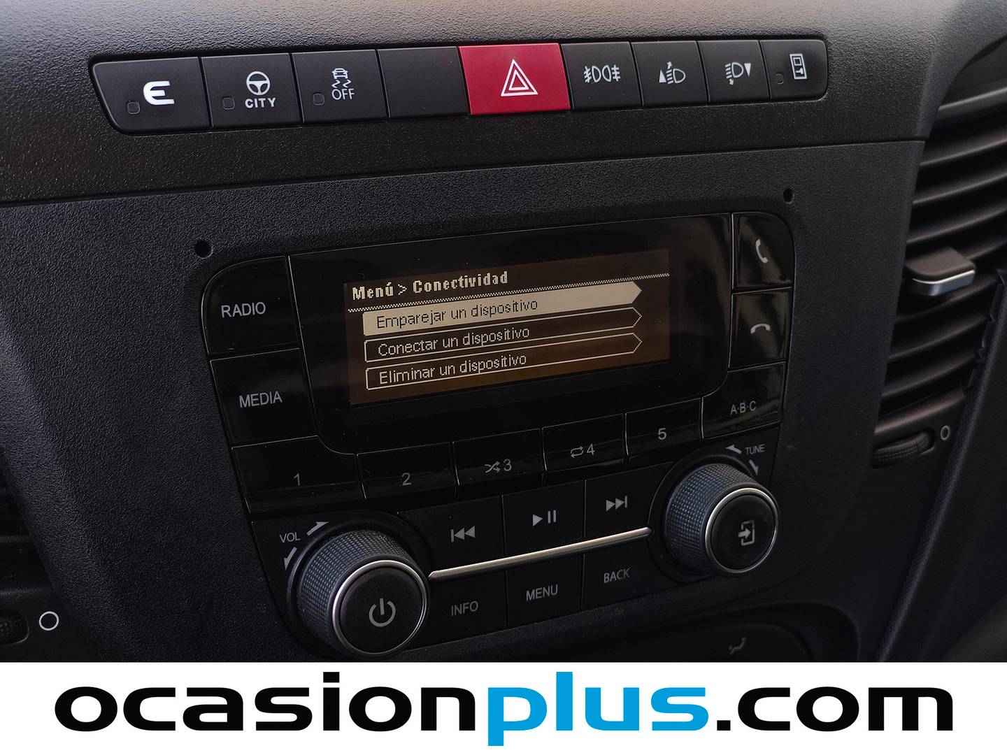 Iveco Daily Iveco Daily Furgon 2.3 TD 35S 16 V 3520L/H2 (156 CV) 156cv