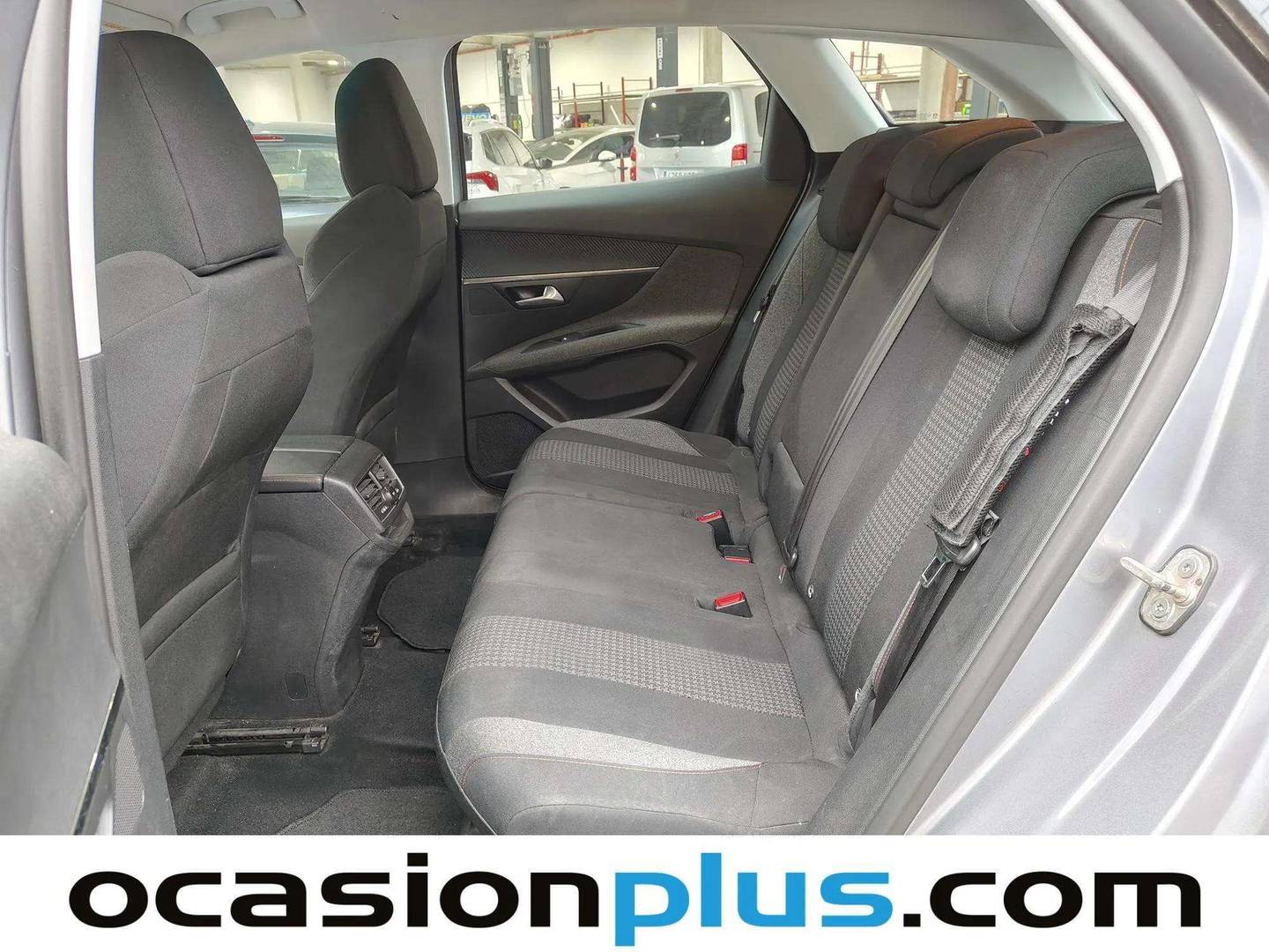 Foto asientos traseros Peugeot 3008 Peugeot 3008 PureTech 130 S&S Active (130 CV)