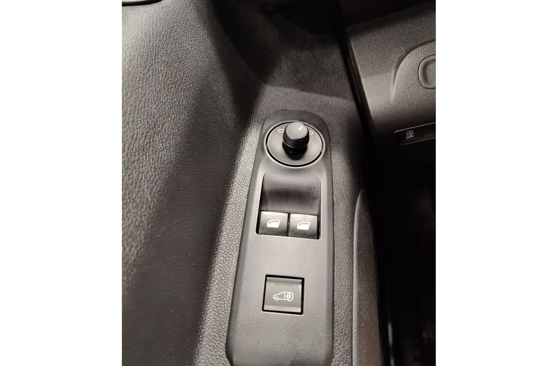Citroën Berlingo Furgon BlueHDi 100 Talla M Control - foto 29