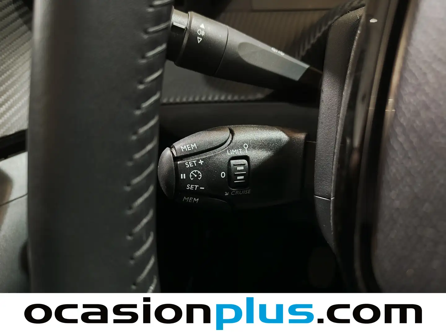 Foto Peugeot 2008 Peugeot 2008 PureTech 100 S&S Allure (100 CV)