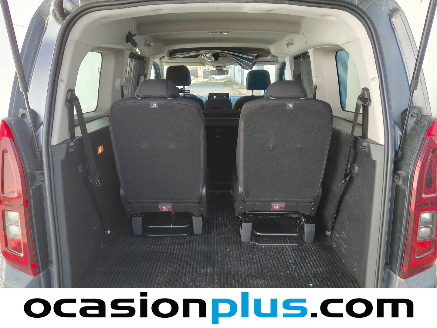 Foto Citroën Berlingo Citroën Berlingo BlueHDi 100 S&S Talla XL Shine (102 CV) 7 Plazas siete plazas