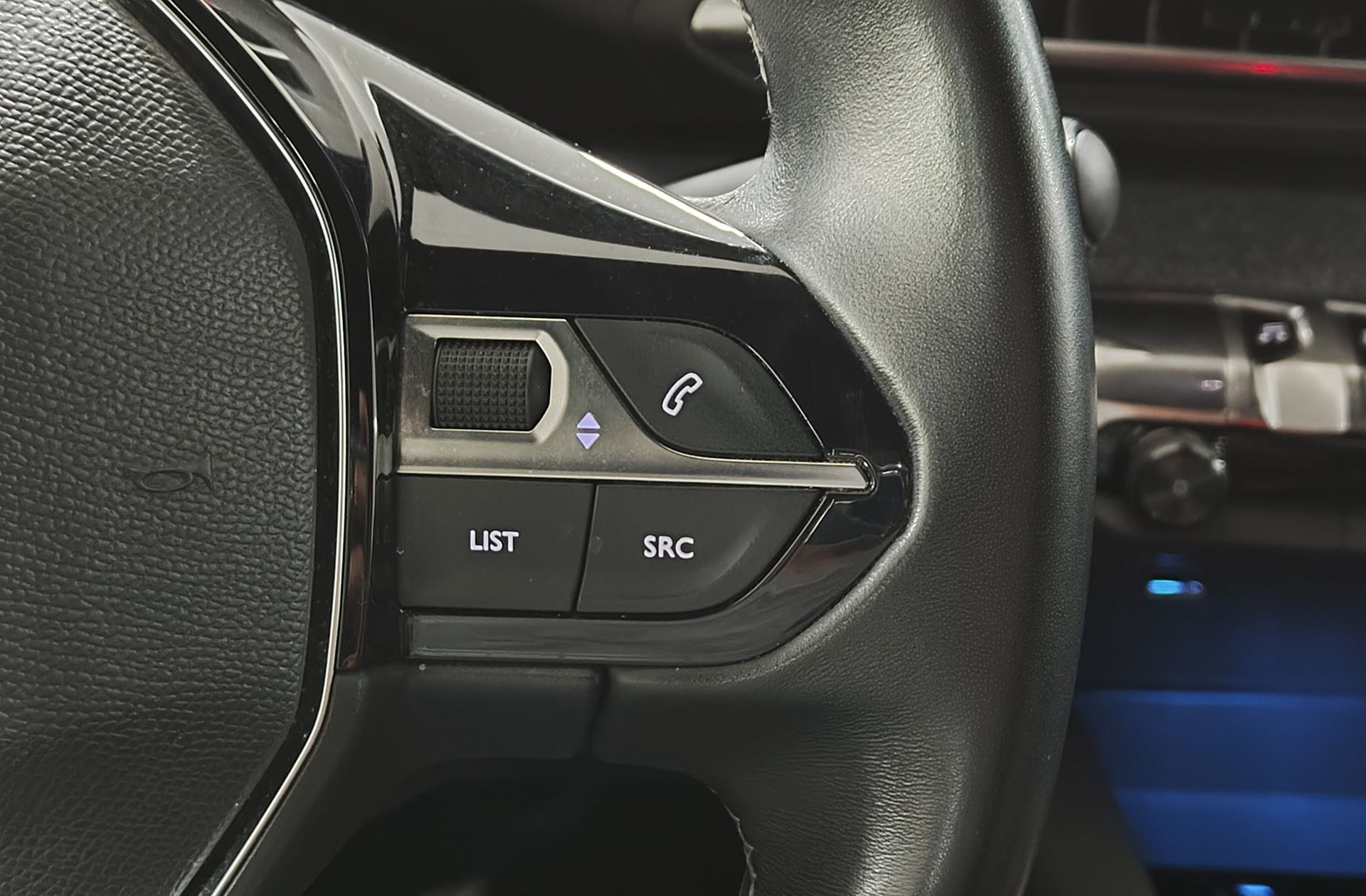 Peugeot 3008 PureTech 130 Allure Pack - foto 33