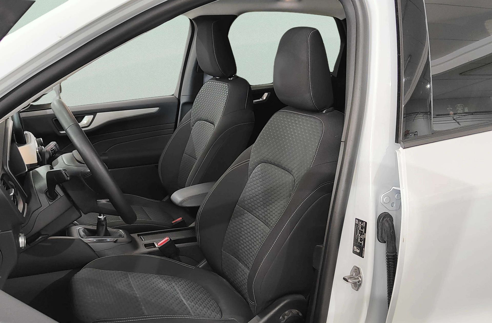 Ford Kuga 1.5 EcoBlue Trend - foto 14