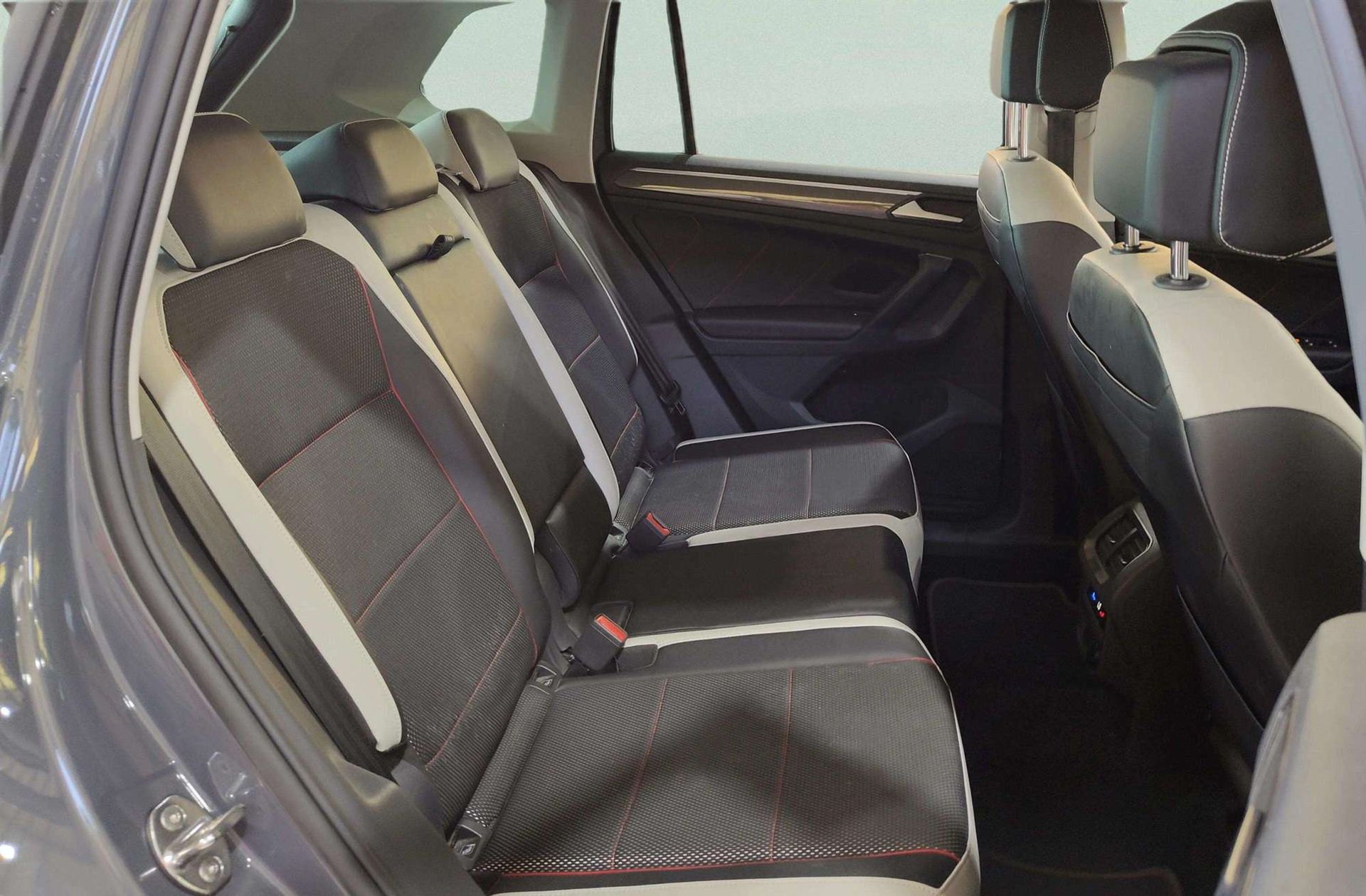 Volkswagen Tiguan Urban Sport 1.5 TSI - foto 18