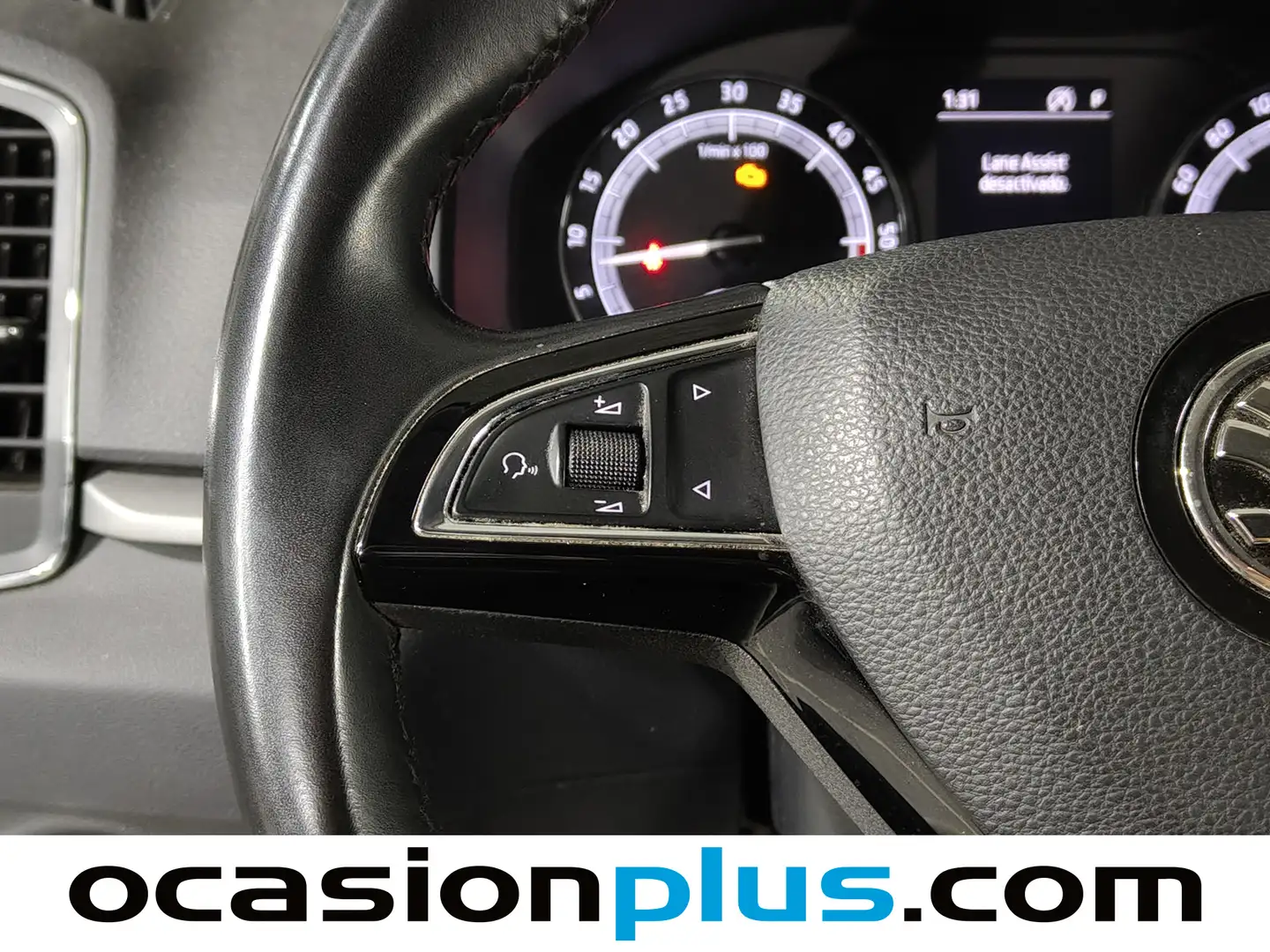 Foto Skoda Karoq Skoda Karoq 2.0 TDI Ambition 4X4 DSG (150 CV)