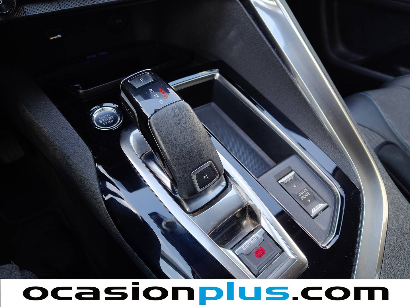 Foto Peugeot 5008 Peugeot 5008 PureTech 130 S&S Allure Pack EAT8  (130 CV)