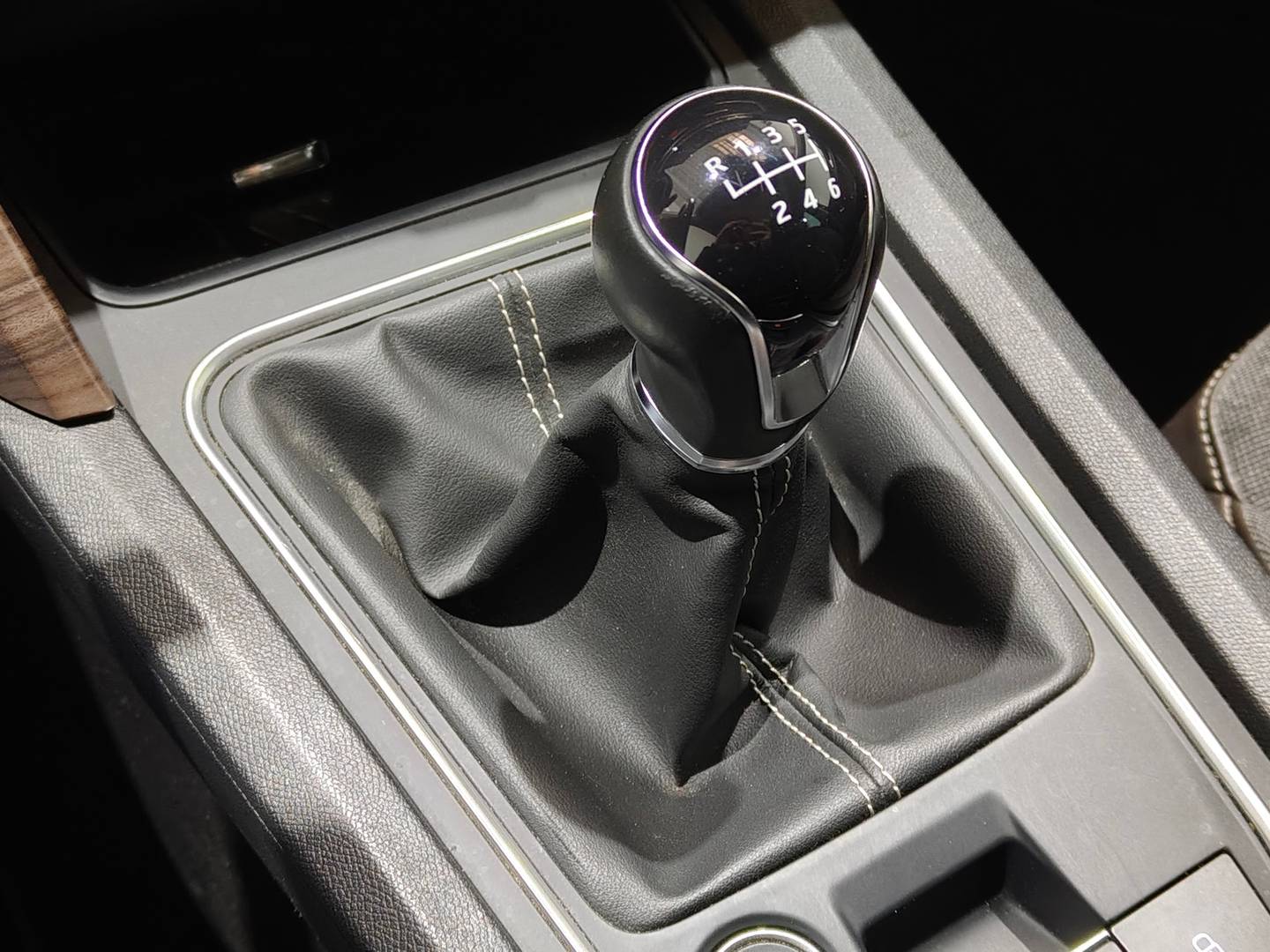 Foto Seat León SEAT León 1.5 TSI S&S Xcellence Go M (150 CV)