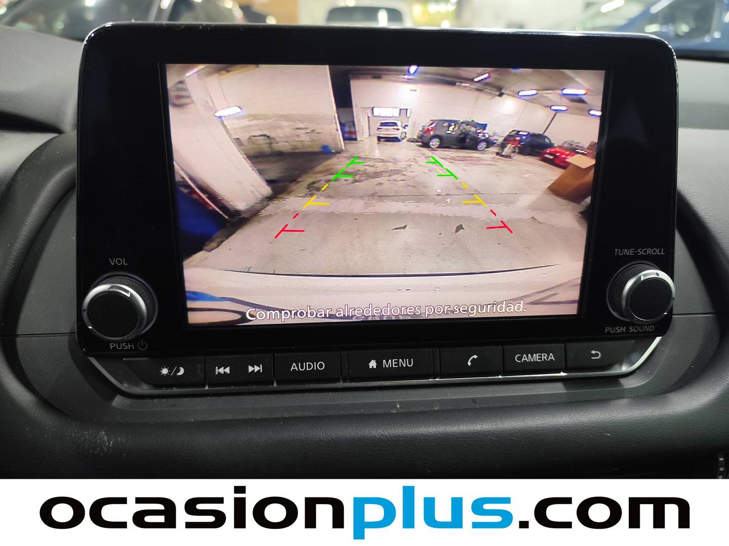 Extras y acabados del Nissan QASHQAI Nissan Qashqai DIG-T 158 mHEV Acenta Xtronic (158 CV)