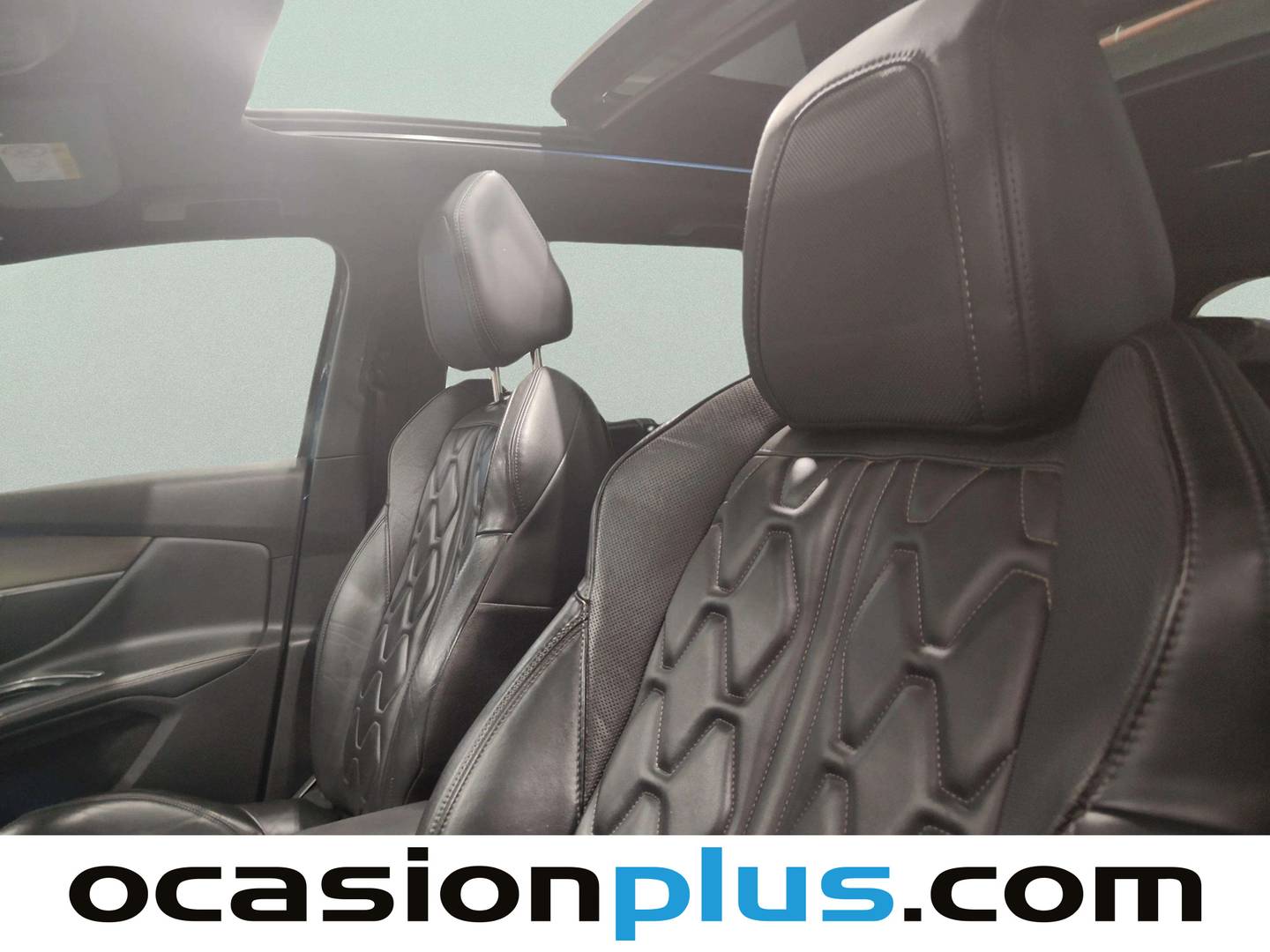 Equipamiento del Peugeot 5008 Peugeot 5008 BlueHDI 130 S&S GT EAT8 (130 CV) 7 Plazas