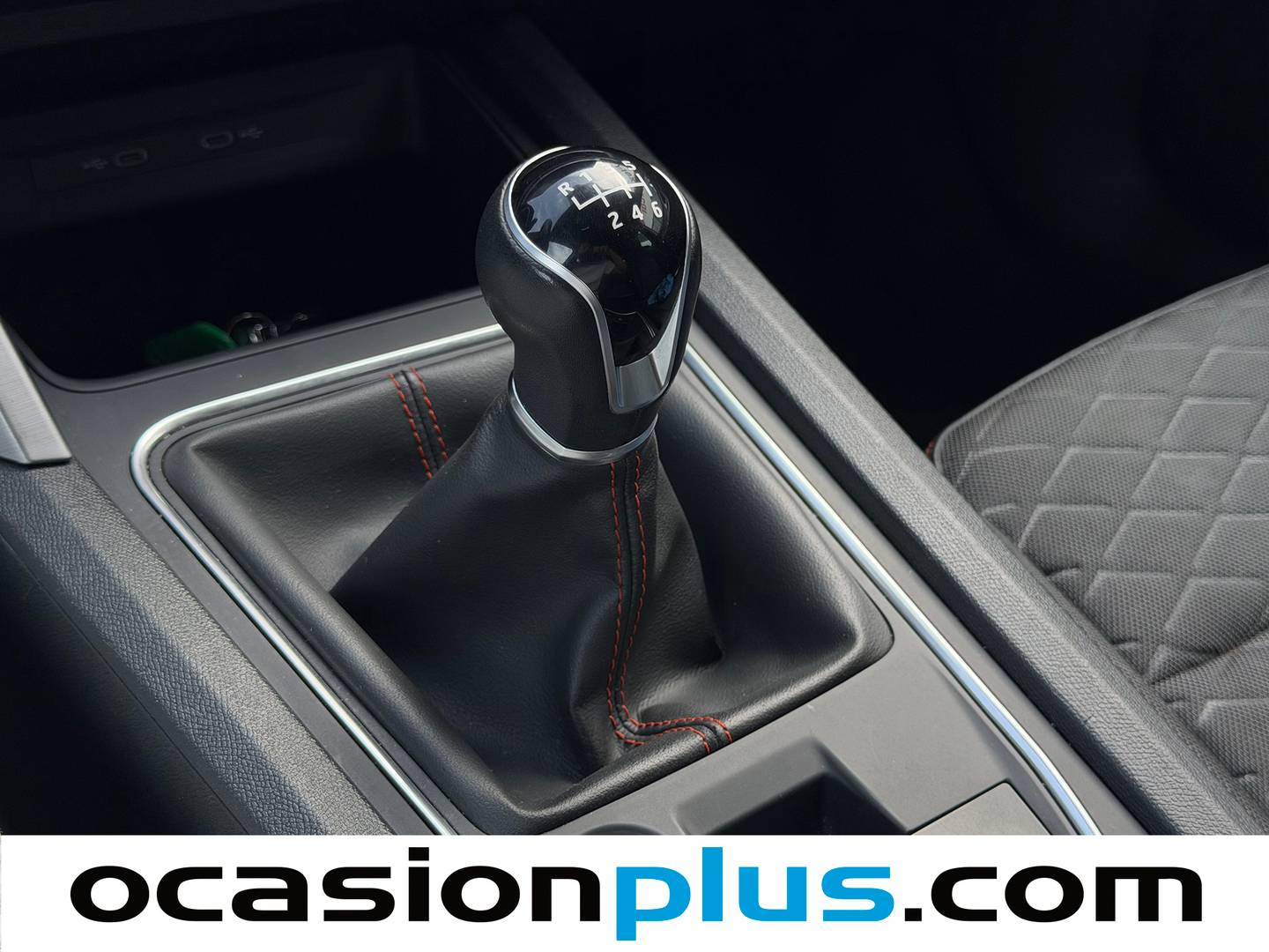 Seat León Seat León 1.0 TSI S&S FR 25 Aniversario (110 CV) de segunda mano