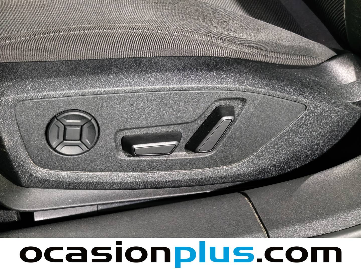 Foto Audi A6 Audi A6 Avant TFSIe Sport 50 TFSIe quattro-ultra (299 CV)