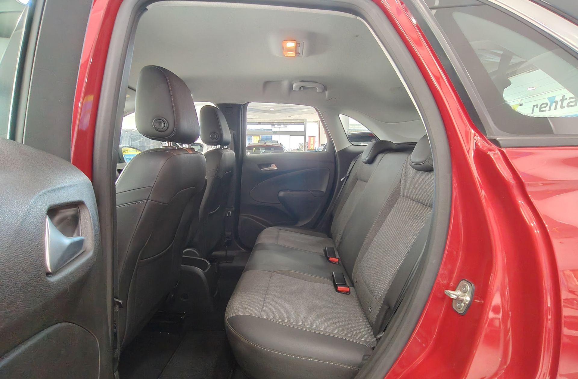 Opel Crossland 1.5D Business Elegance - foto 11