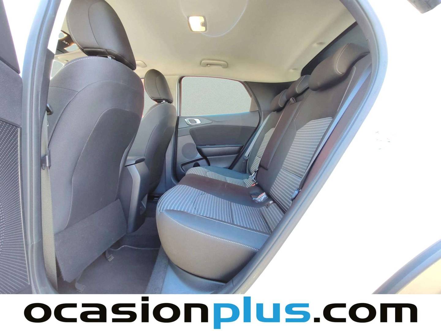 Foto asientos traseros KIA XCeed KIA XCeed 1.0 T-GDi Drive (100 CV)