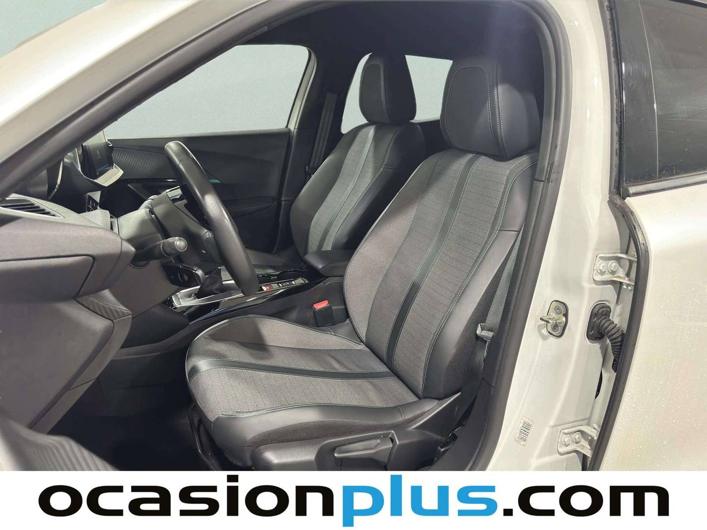 Foto Peugeot 2008 Peugeot 2008 PureTech 100 S&S Allure (100 CV)