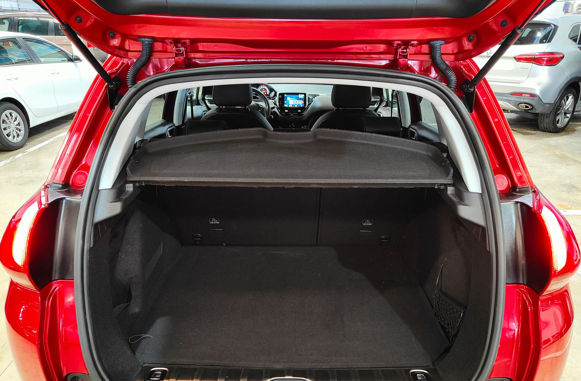 Peugeot 2008 PureTech 130 Allure - foto 16