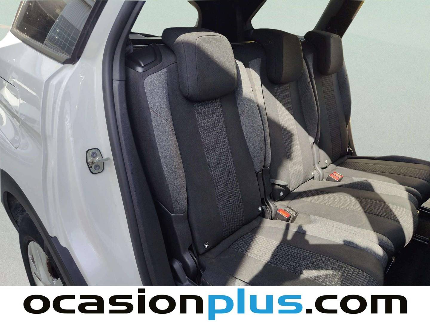 Peugeot 5008 Peugeot 5008 PureTech 130 S&S Active Pack EAT8 (130 CV) 7 Plazas gasolina