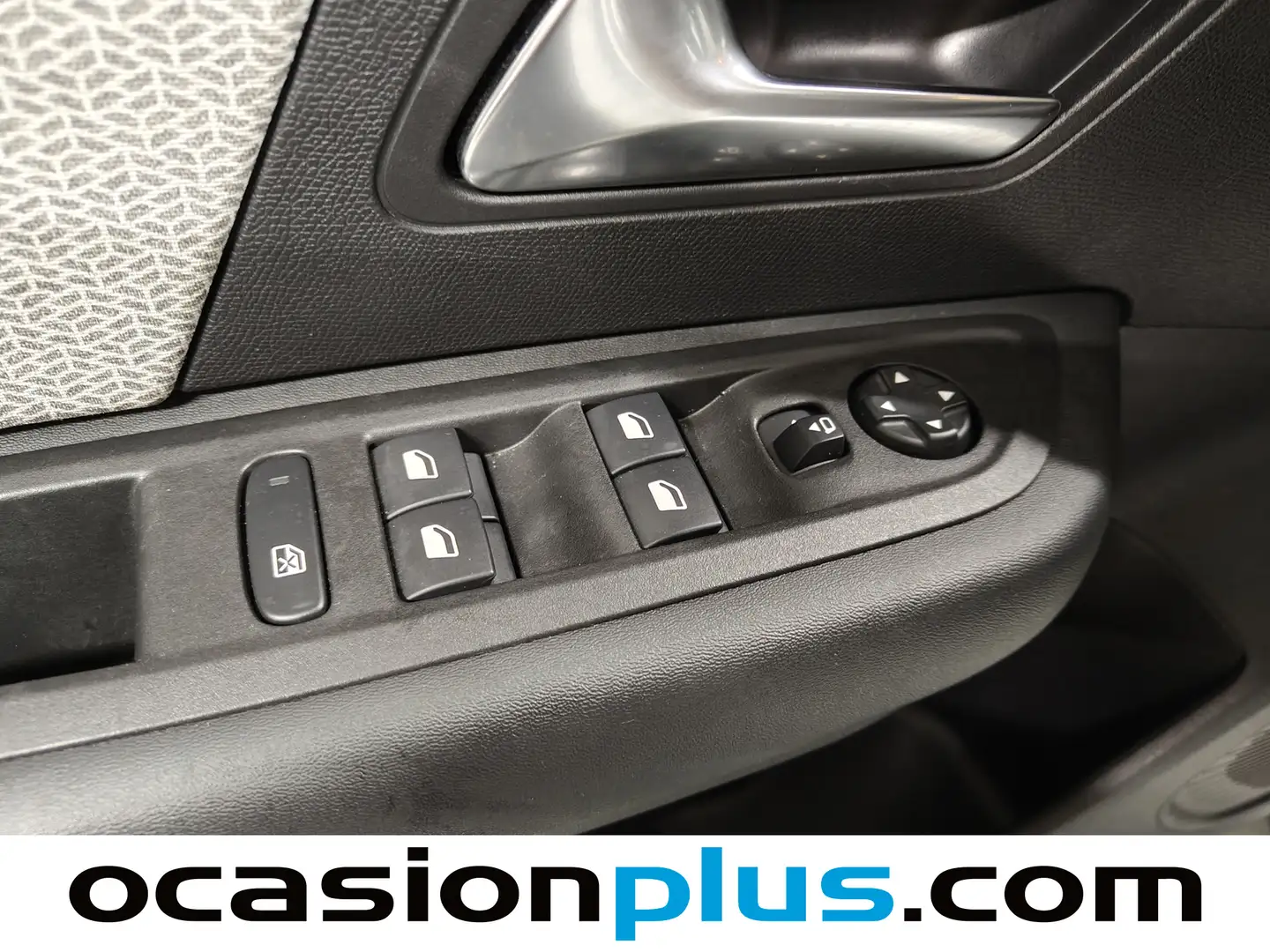 Foto Citroën C4 Citroen C4 PureTech 130 S&S Plus (131 CV)