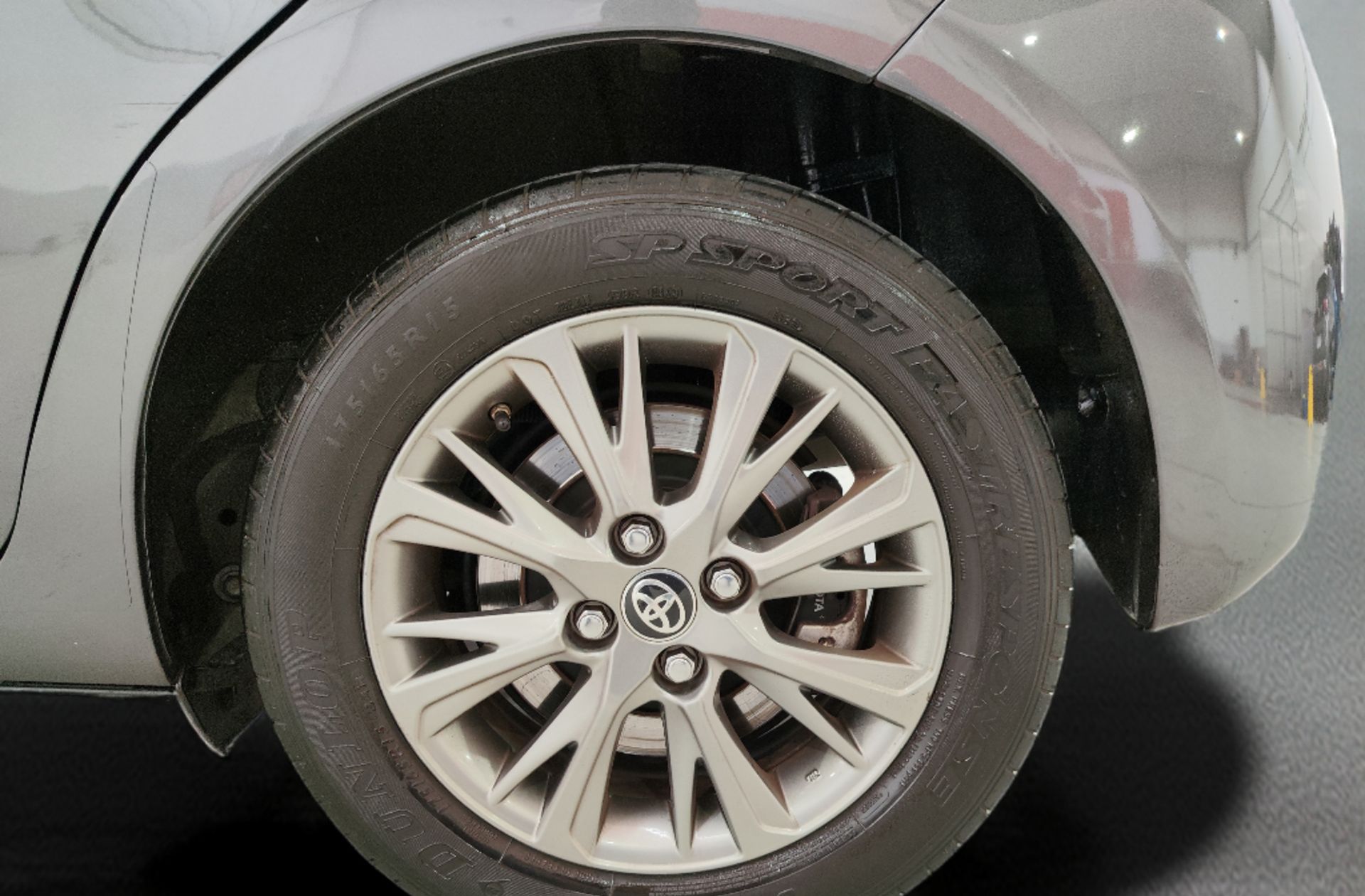 Toyota Yaris 1.5 Hybrid Active - foto 35