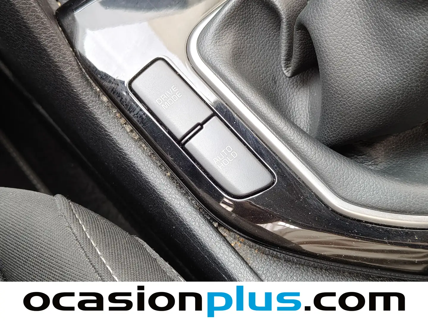 Foto KIA Sportage Kia Sportage 1.6 CRDi MHEV Business 4x2 (136 CV)