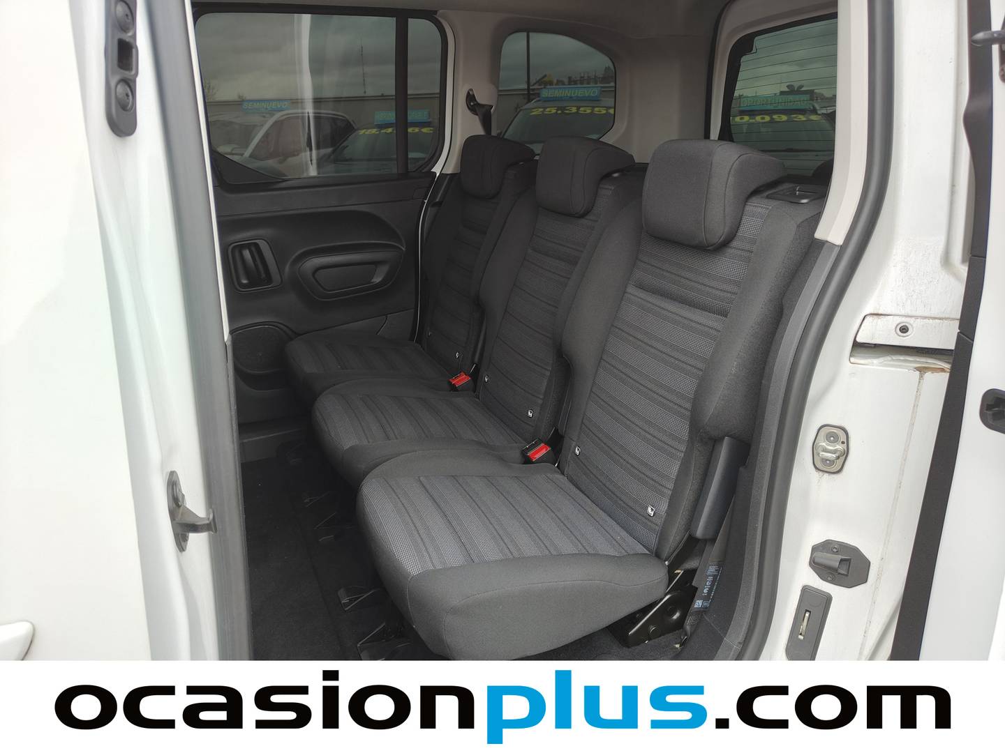 Foto asientos traseros Opel Combo Life Opel Combo Life 1.5 TD S&S Innovation L Auto (131 CV)