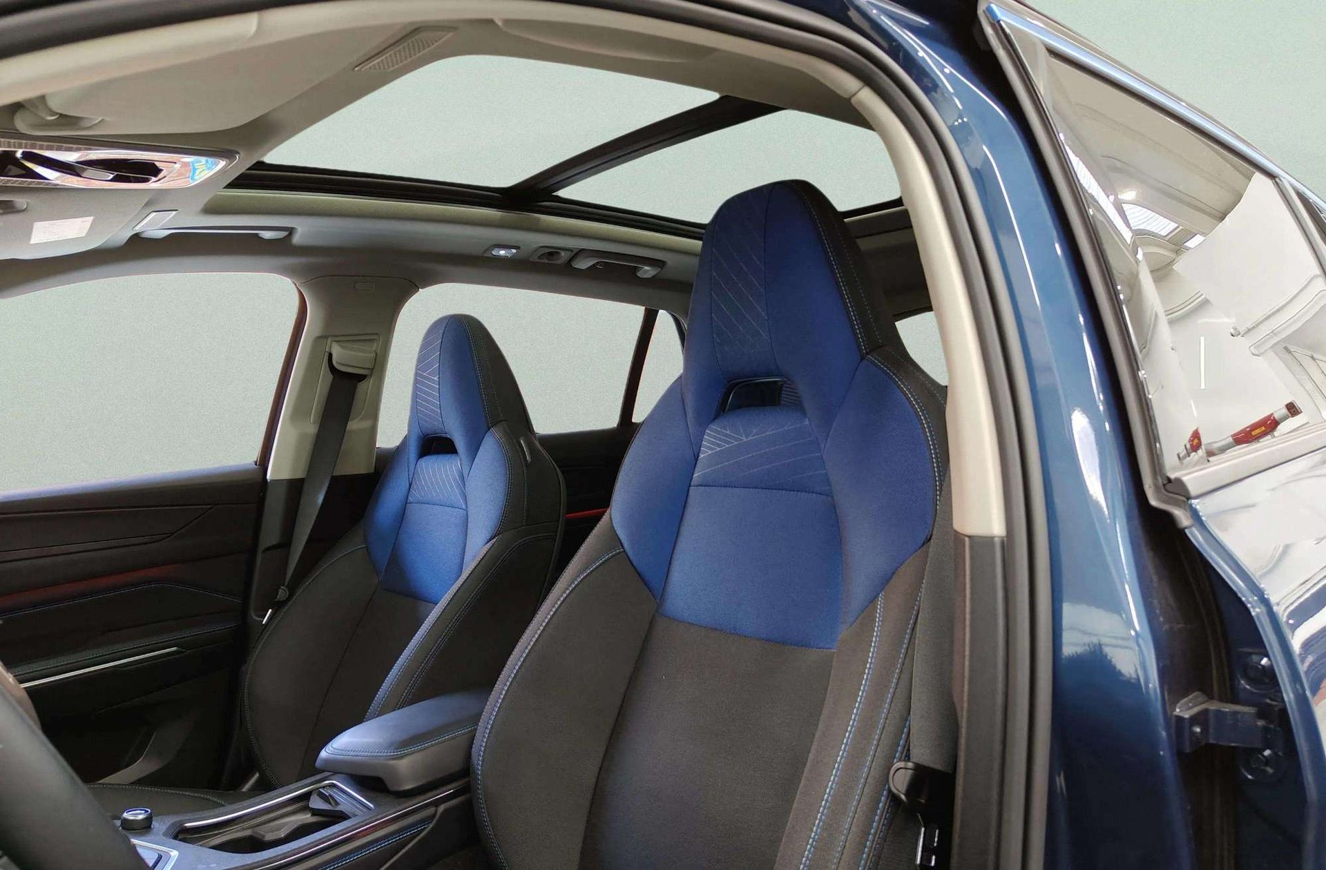 Lynk & Co 01 1.5 PHEV - foto 7