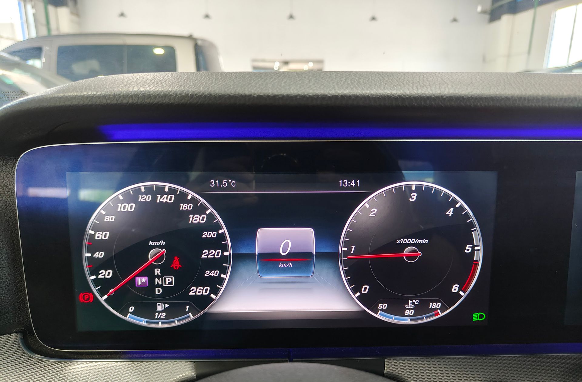 Mercedes-Benz Clase E E 220 d Pack AMG - foto 23