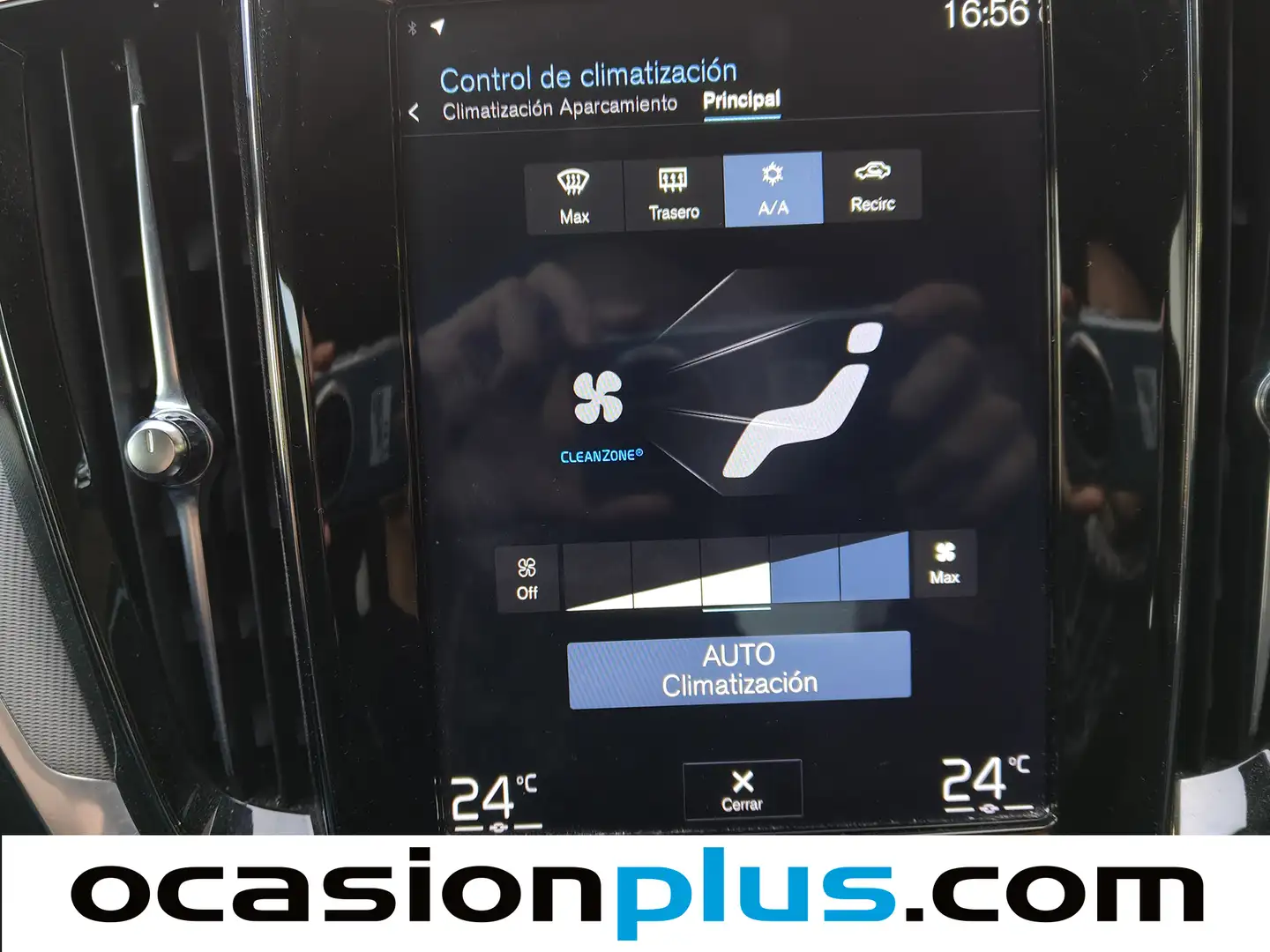 Foto Volvo V60 Cross Country Volvo V60 Cross Country D4 Pro Auto (190 CV)