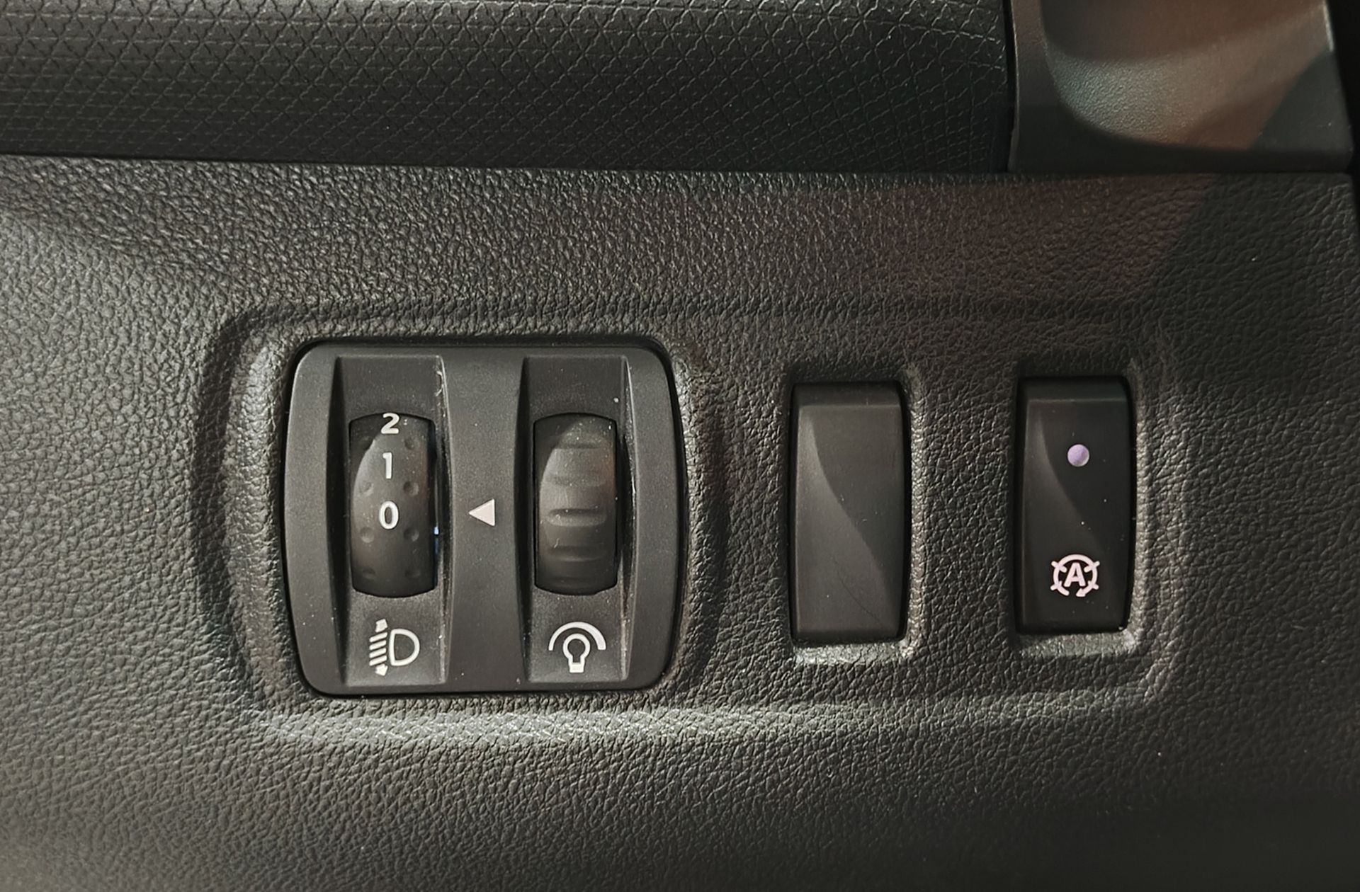 Renault Clio Limited TCe - foto 32