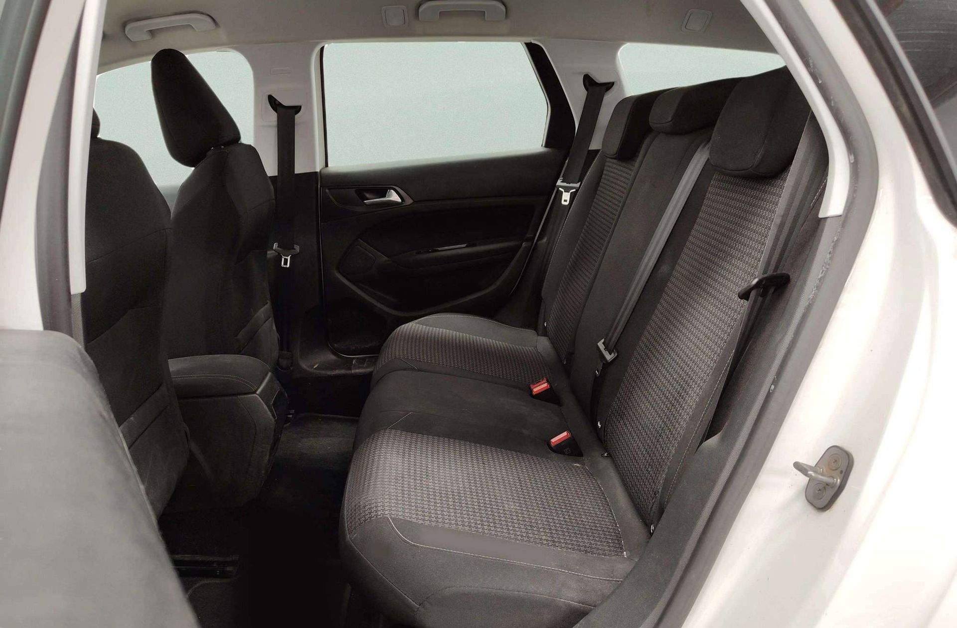 Peugeot 308 SW BlueHDi 130 Active - foto 11