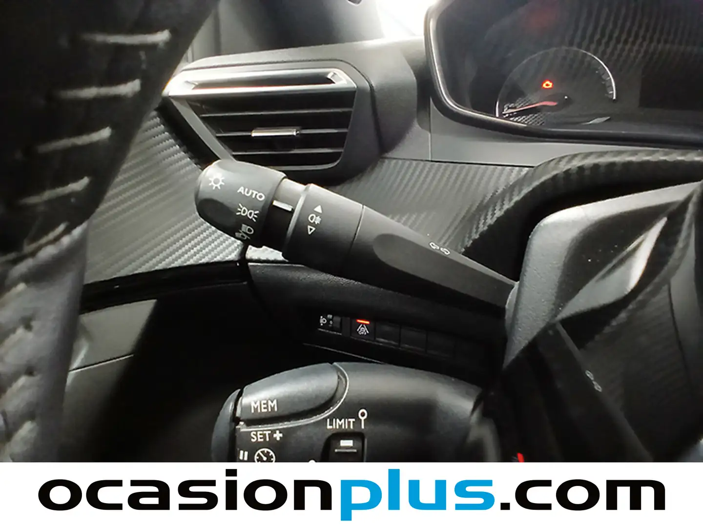 Foto Peugeot 2008 Peugeot 2008 PureTech 100 S&S Allure (100 CV)